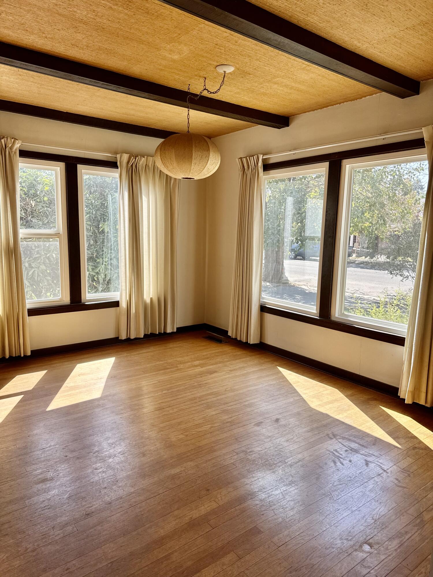237 Portola Ave, Exeter, CA 93221