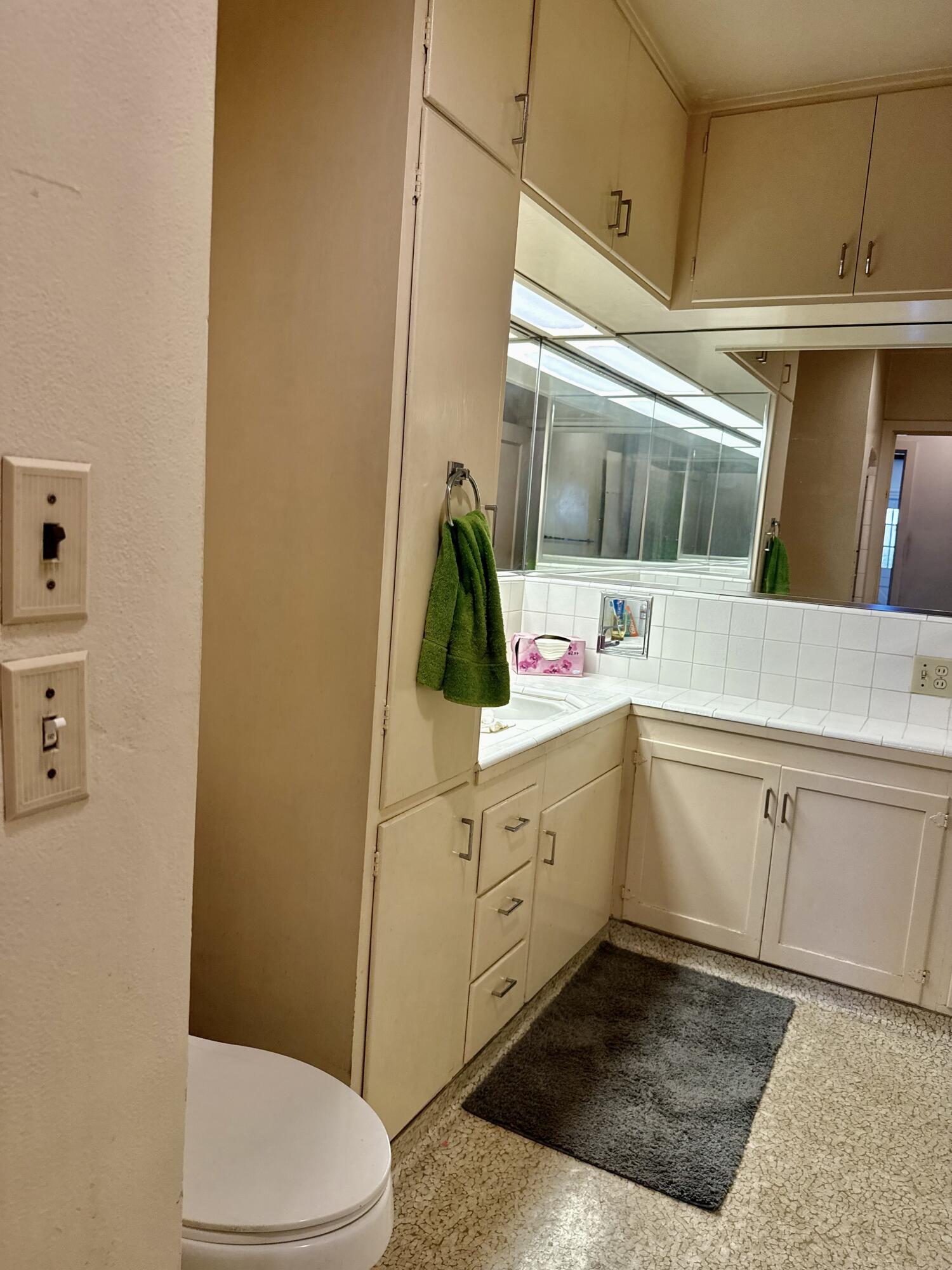 237 Portola Ave, Exeter, CA 93221