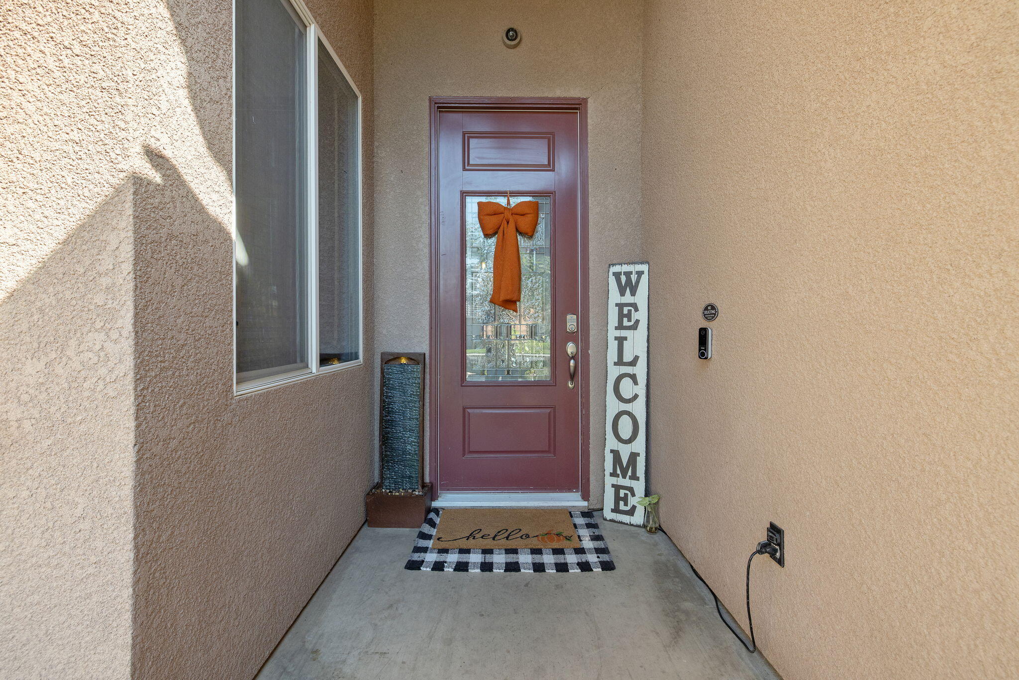 1930 E Monte Vista Ave, Visalia, CA 93292