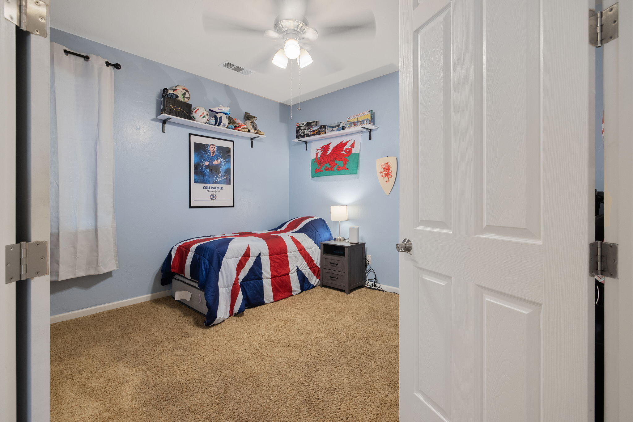 1930 E Monte Vista Ave, Visalia, CA 93292