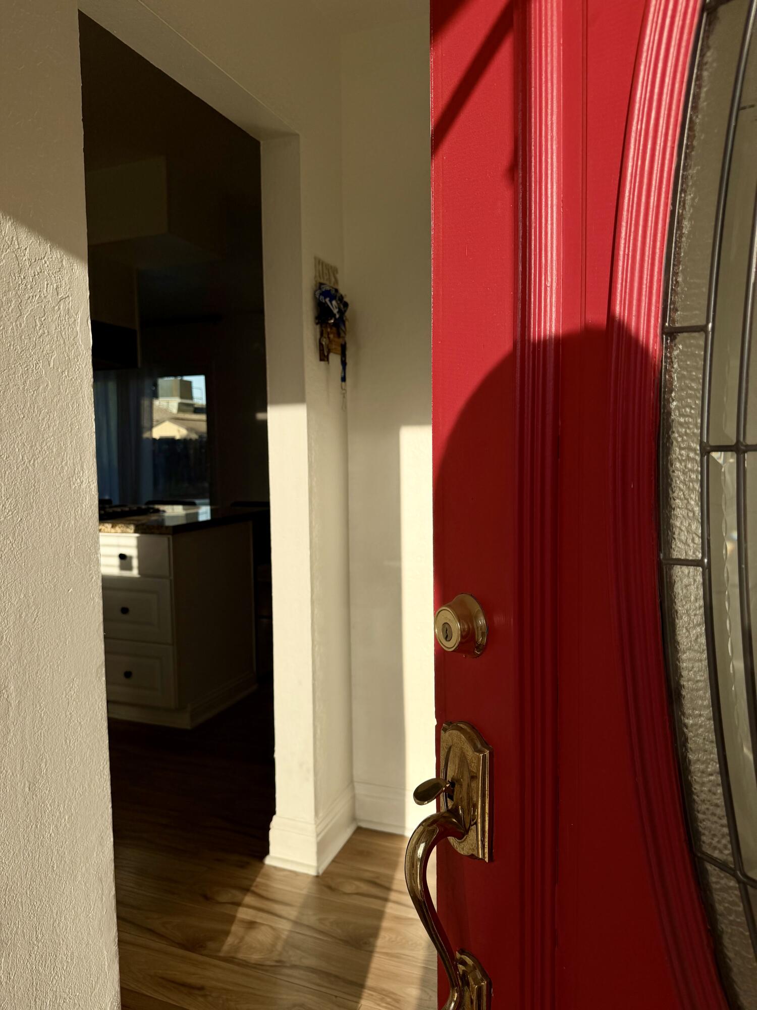 716 S Ametjian St, Tulare, CA 93274