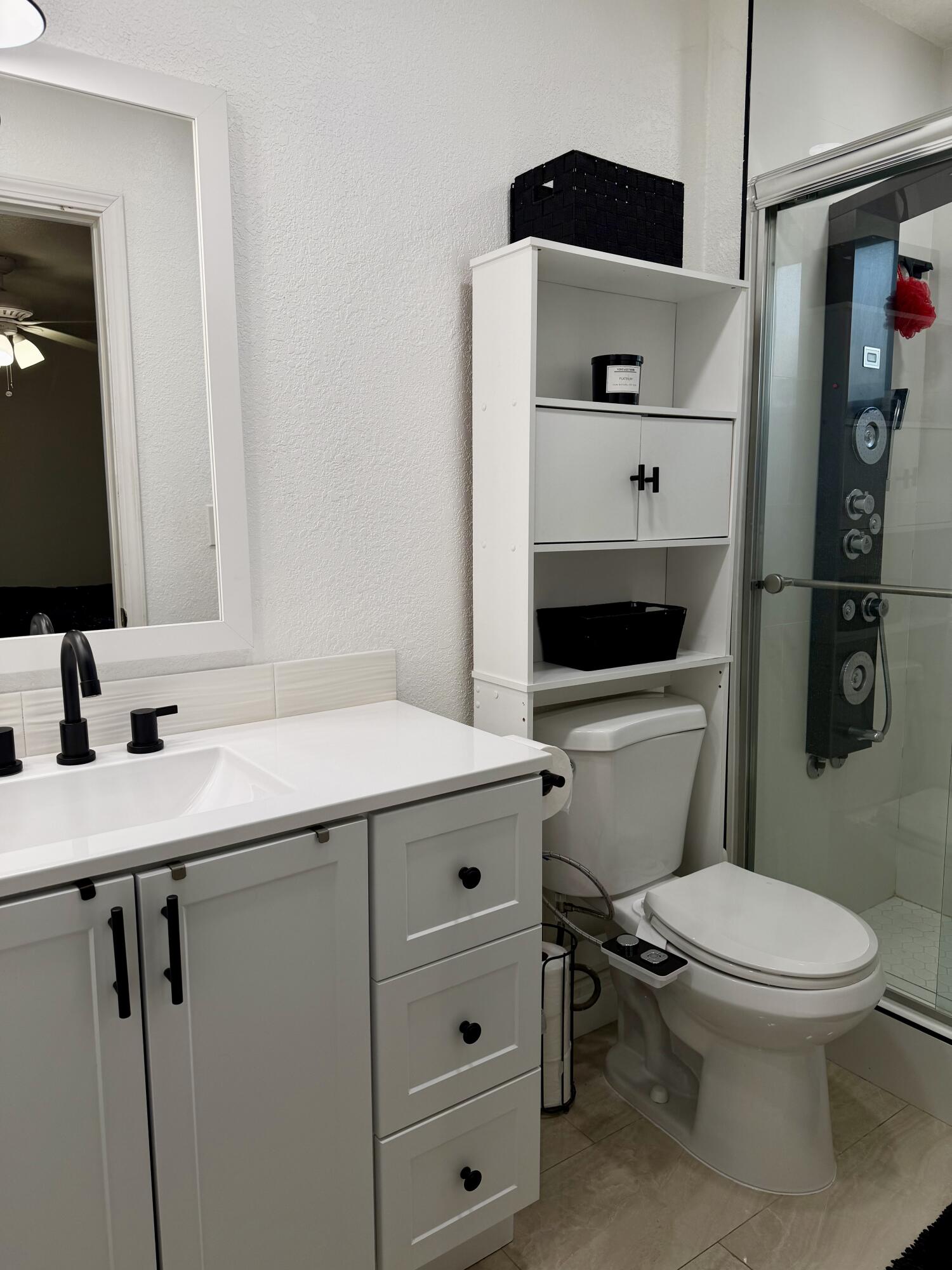 716 S Ametjian St, Tulare, CA 93274