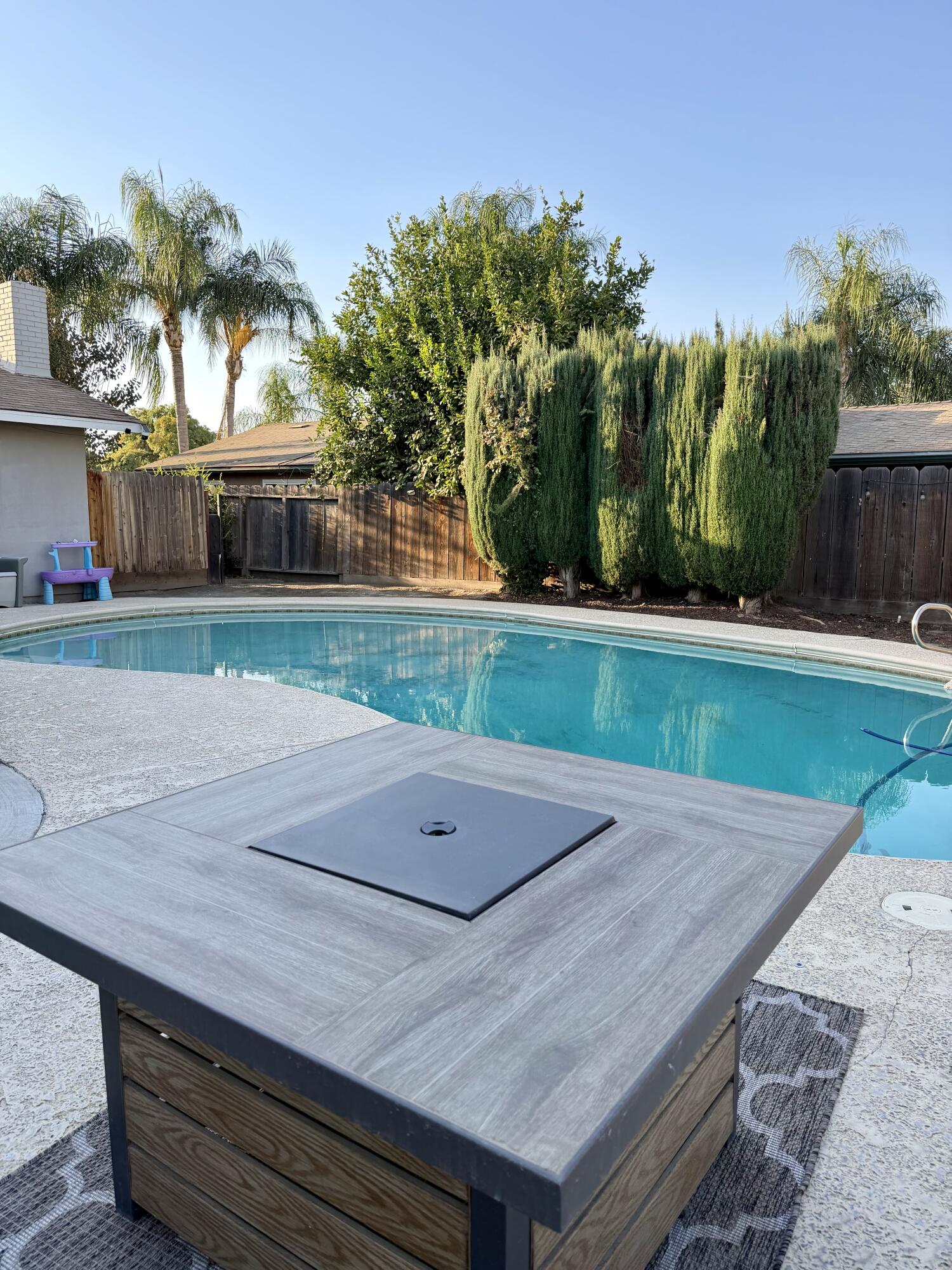 716 S Ametjian St, Tulare, CA 93274