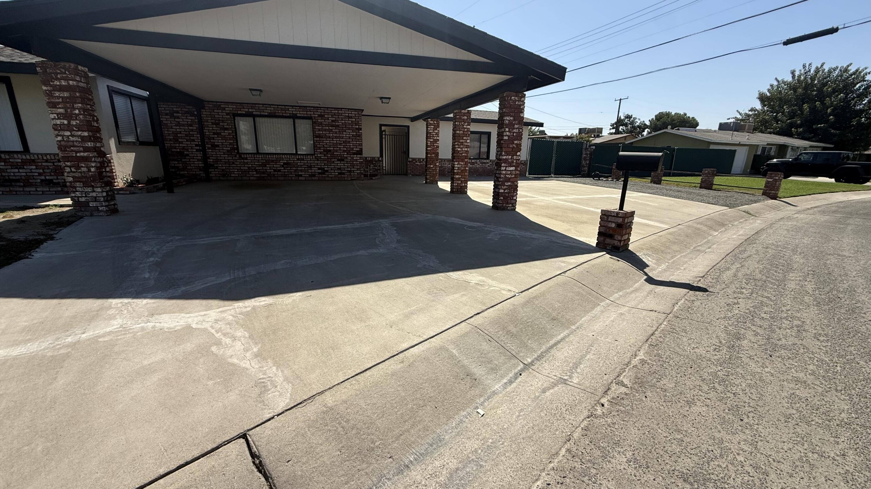 1294 Atkins Way, Porterville, CA 93257