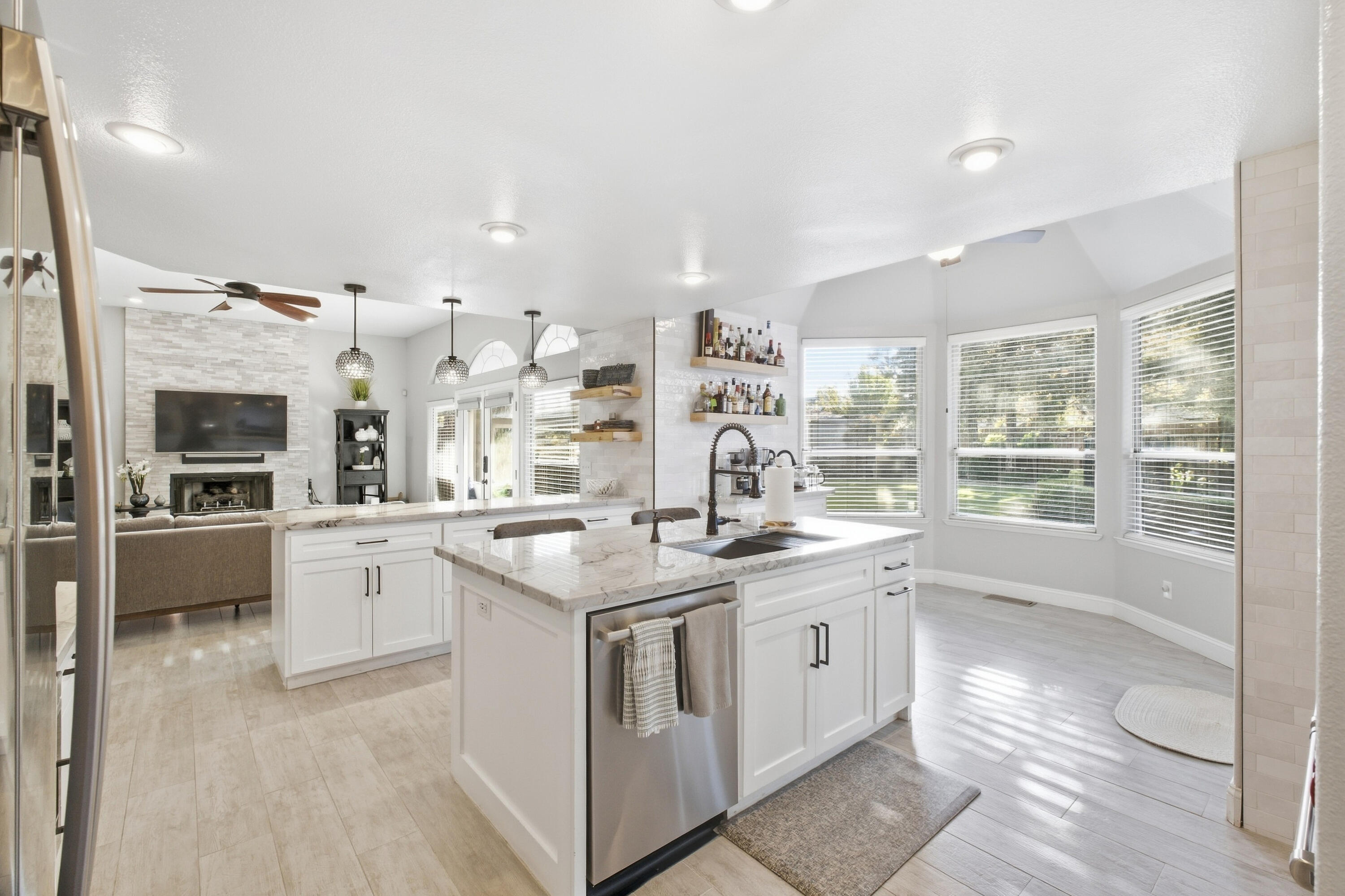 3145 S Bridge St, Visalia, CA 93277