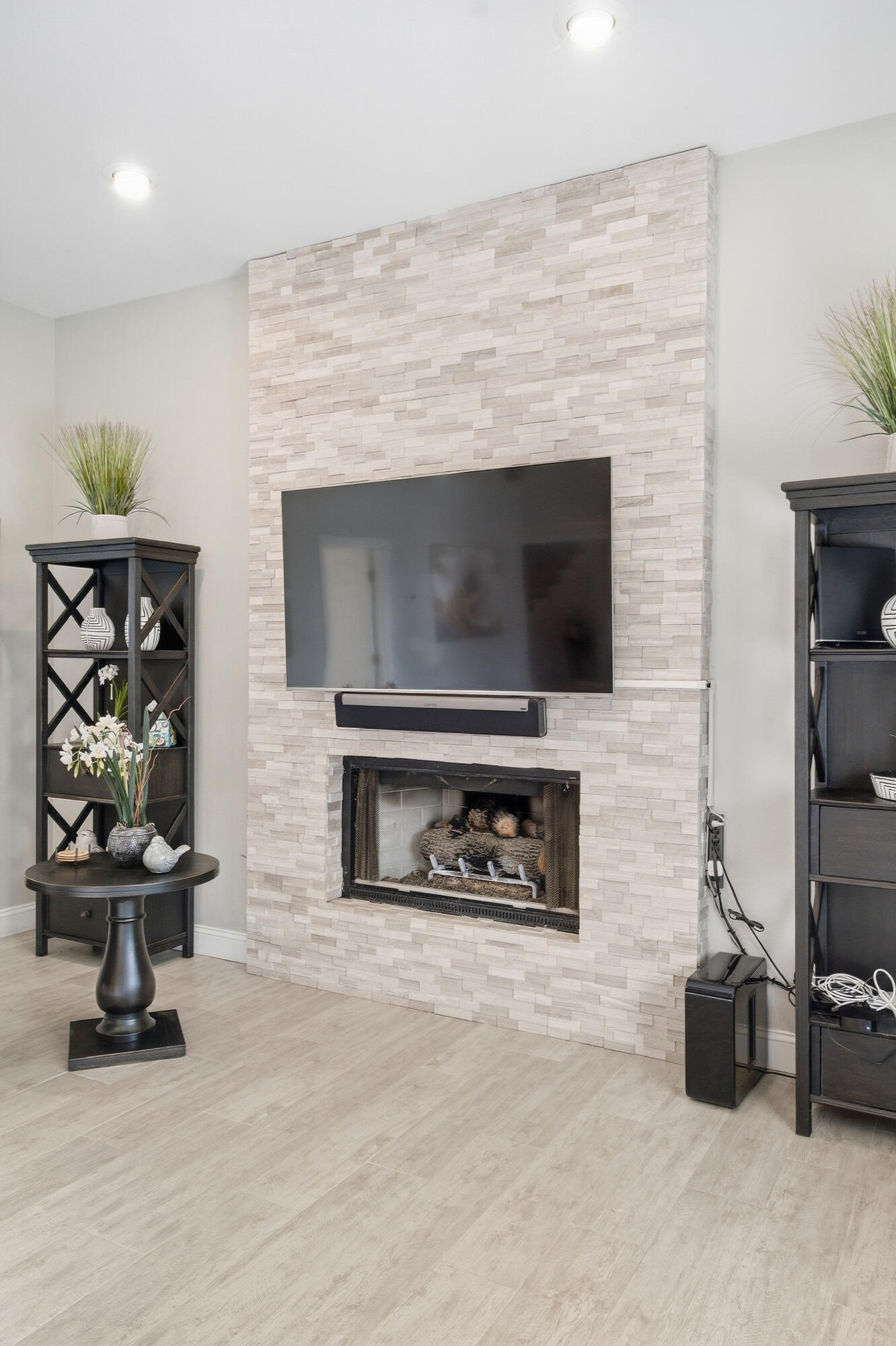 3145 S Bridge St, Visalia, CA 93277