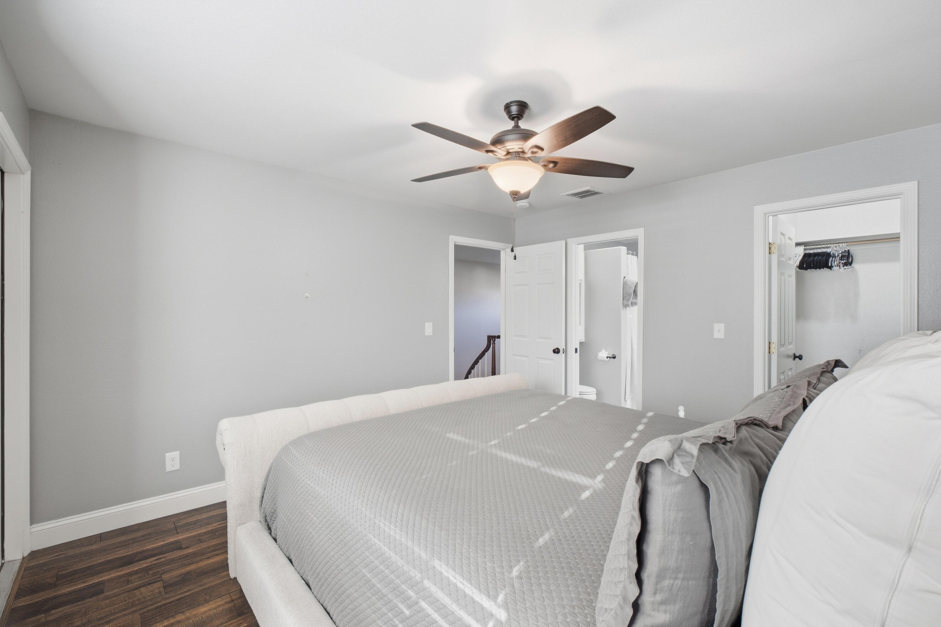 3145 S Bridge St, Visalia, CA 93277