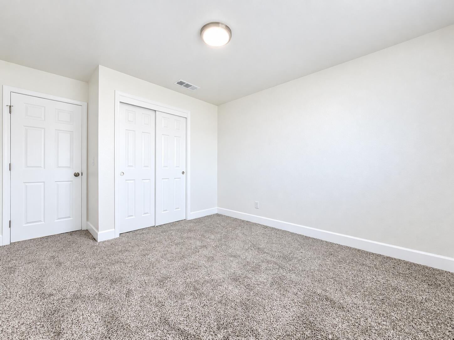 3721 W Country Ave, Visalia, CA 93277