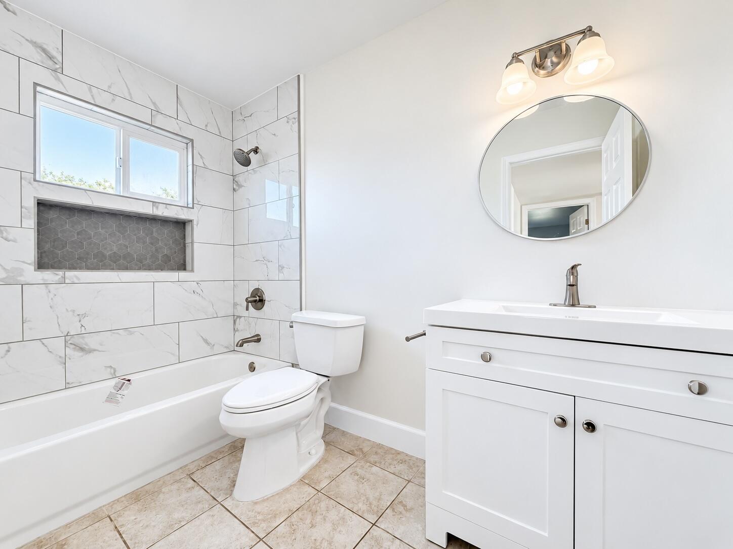 3721 W Country Ave, Visalia, CA 93277