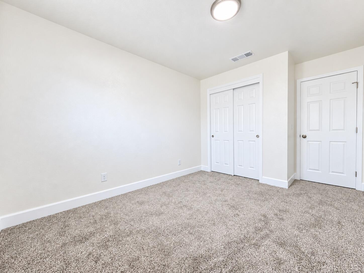 3721 W Country Ave, Visalia, CA 93277