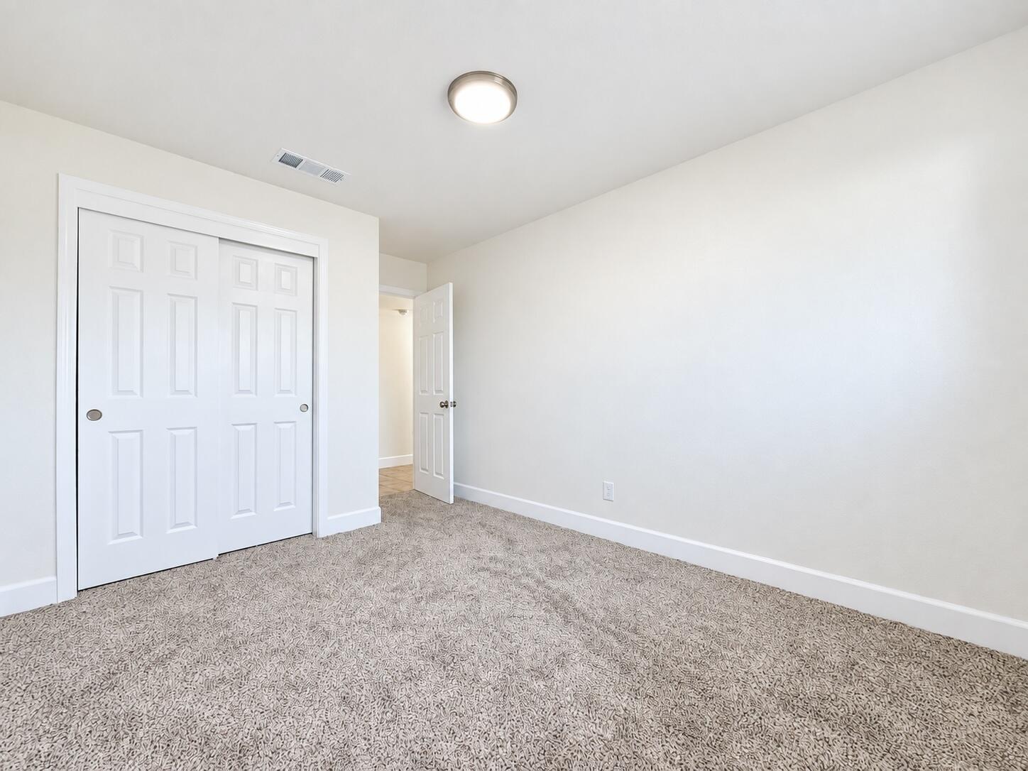 3721 W Country Ave, Visalia, CA 93277