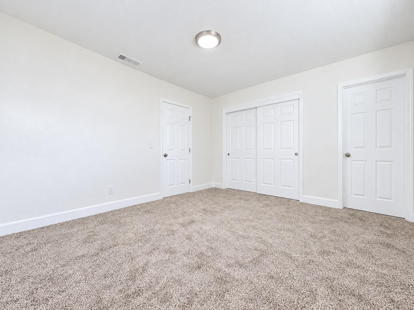 3721 W Country Ave, Visalia, CA 93277