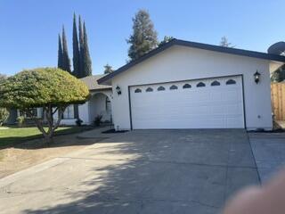 2839 W Hemlock Ct, Visalia, CA 93277