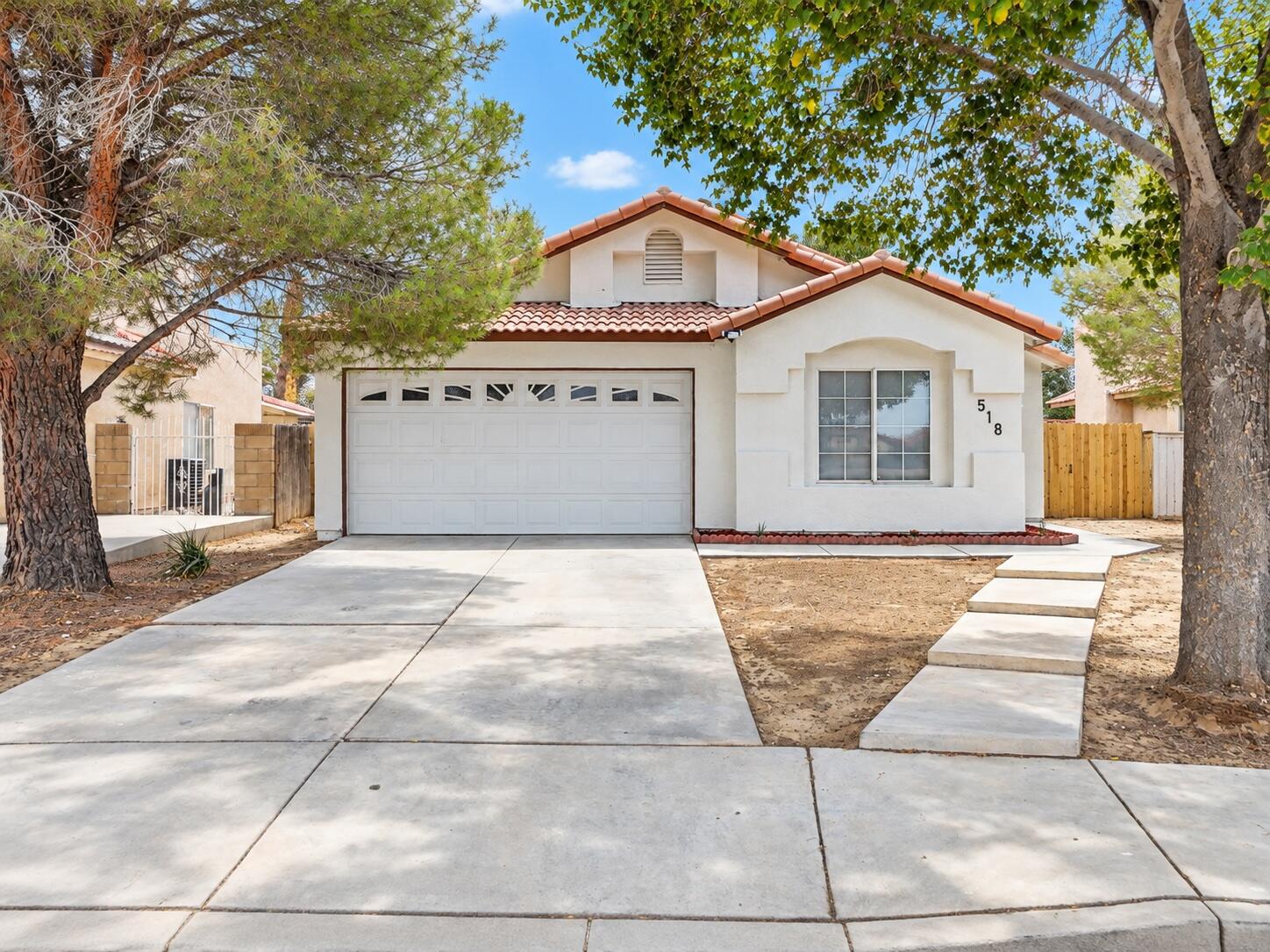 518 E Avenue J 11, Lancaster, CA 93535
