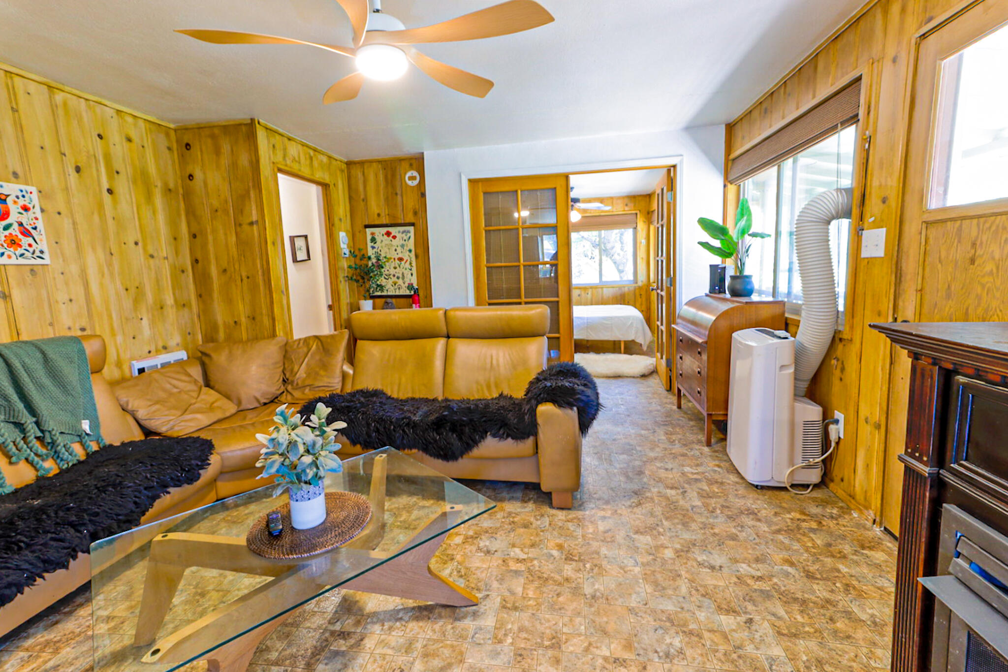 427 Sutherland Dr, Springville, CA 93265
