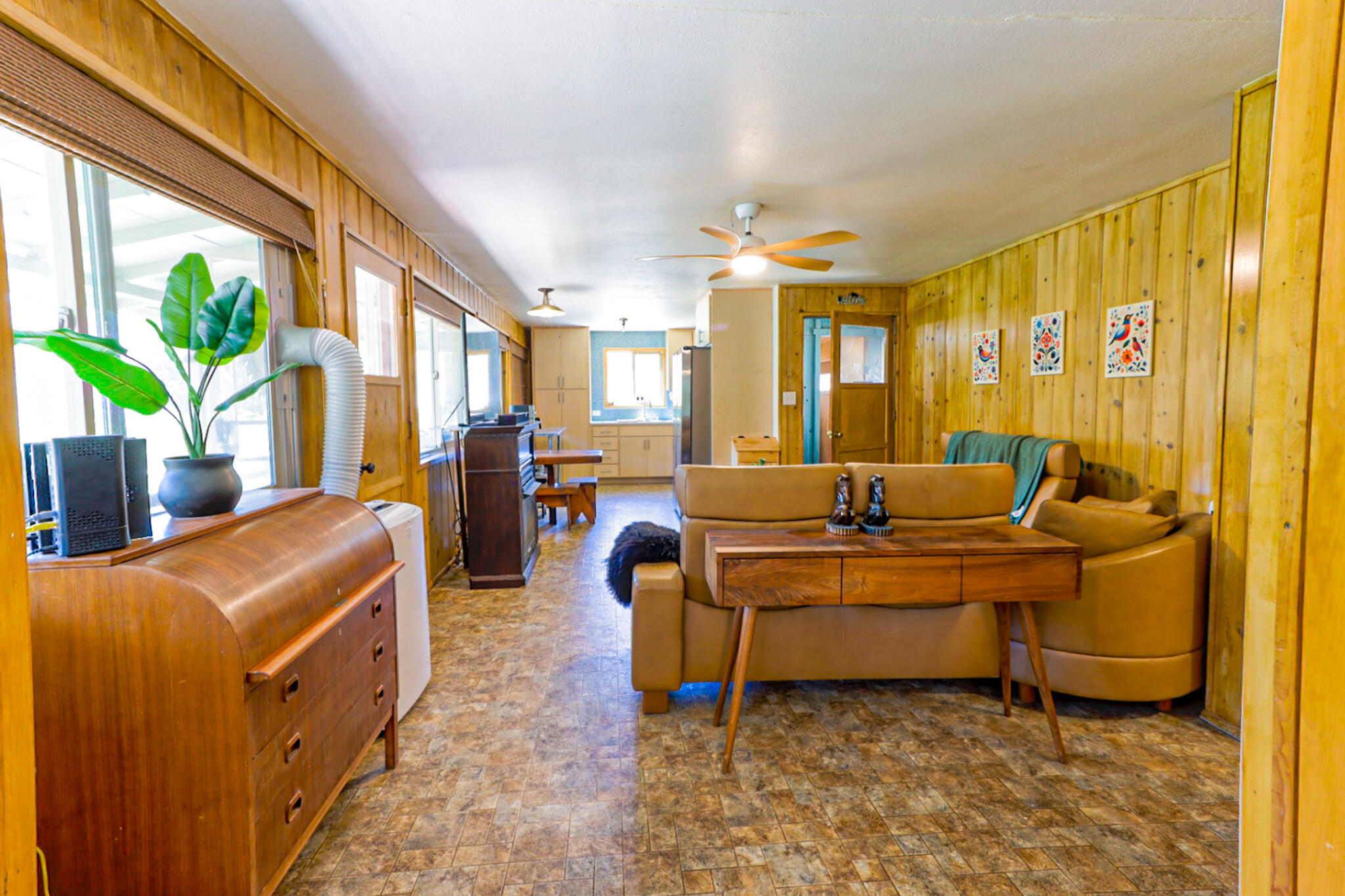 427 Sutherland Dr, Springville, CA 93265