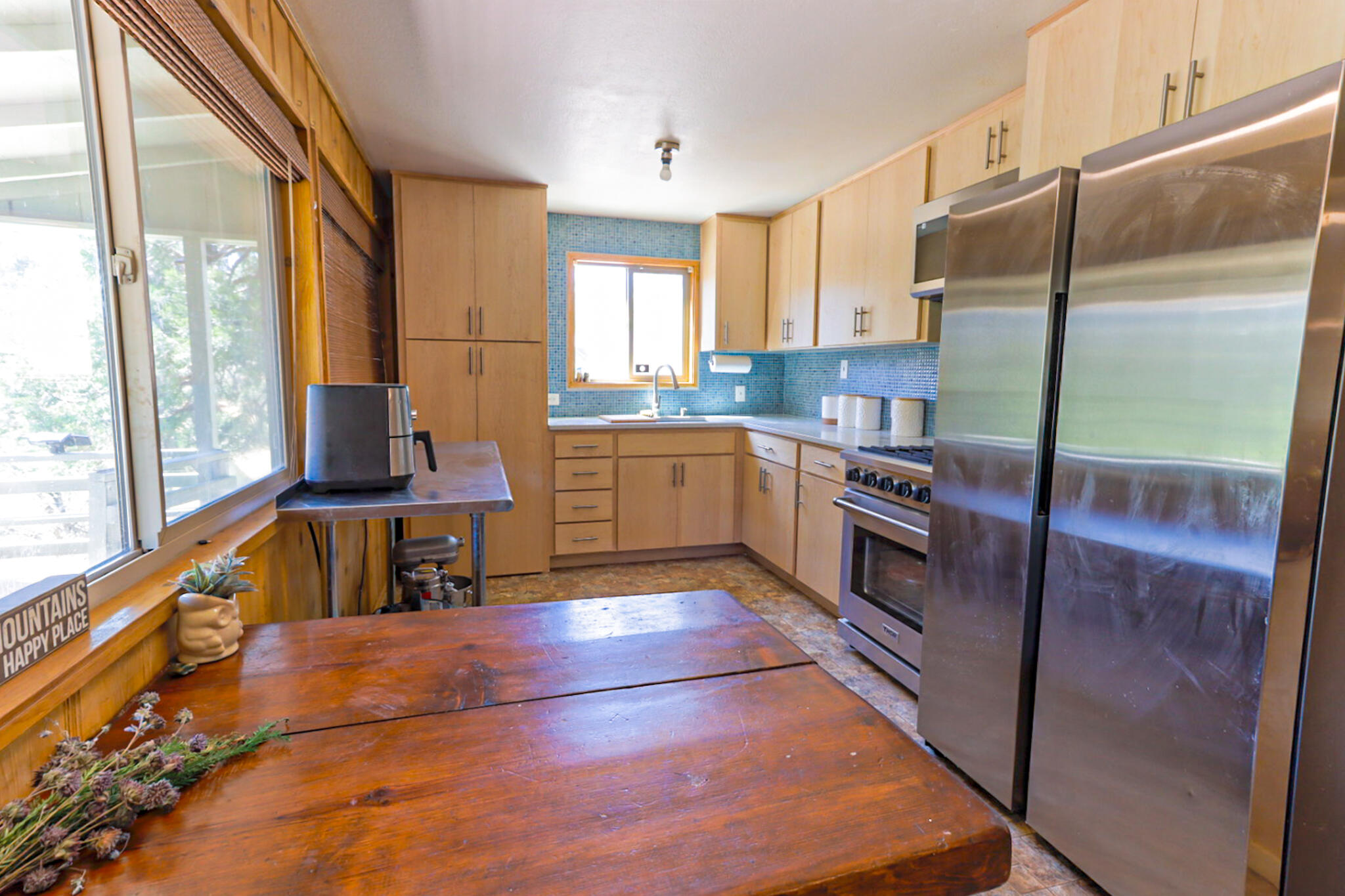 427 Sutherland Dr, Springville, CA 93265