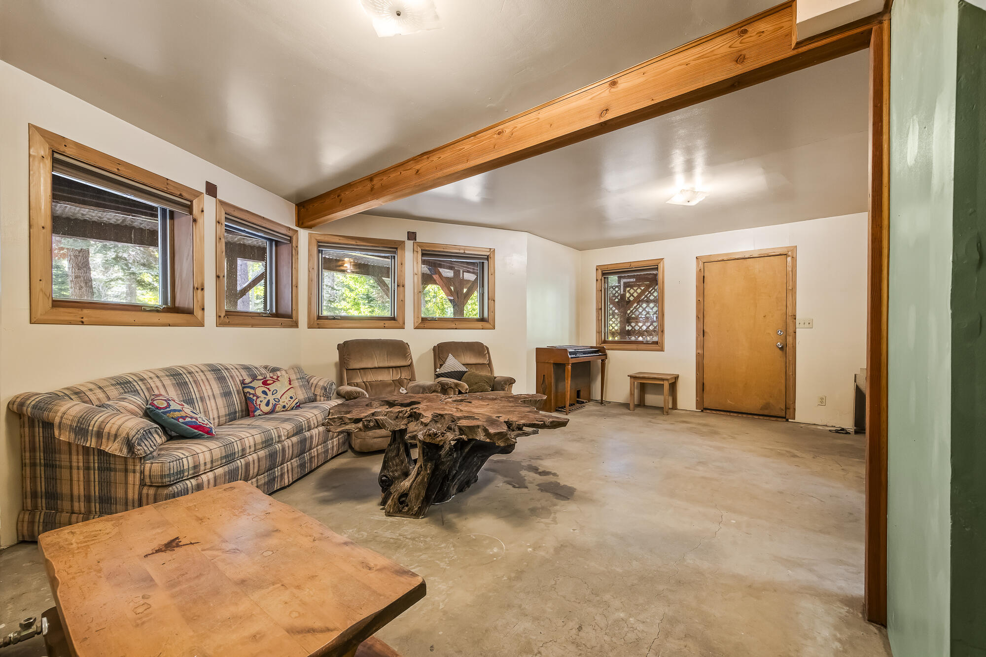 57072 Tamarack, Springville, CA 93265