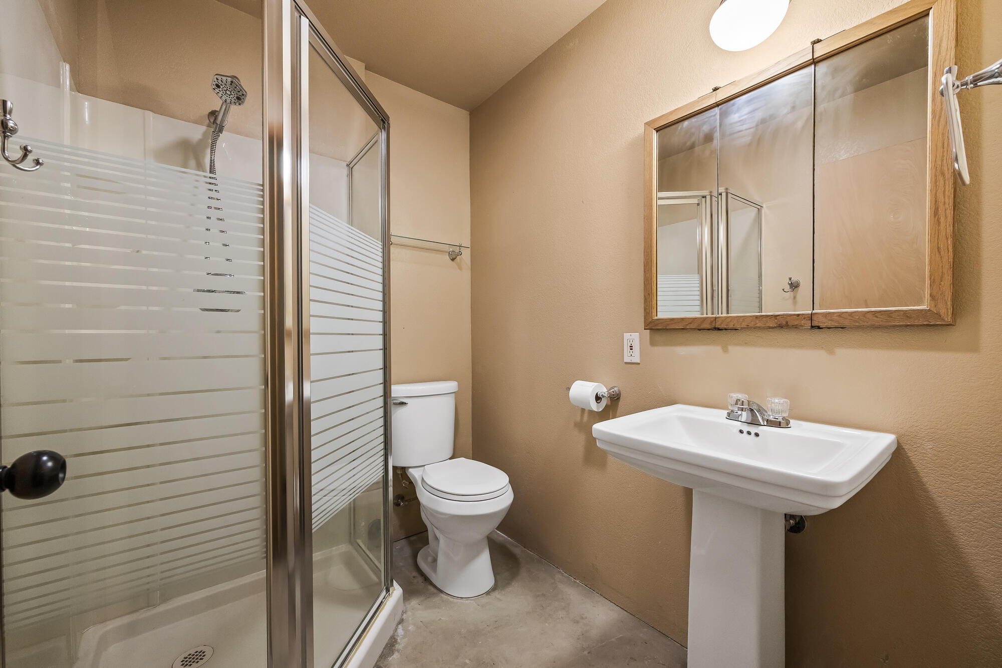 57072 Tamarack, Springville, CA 93265