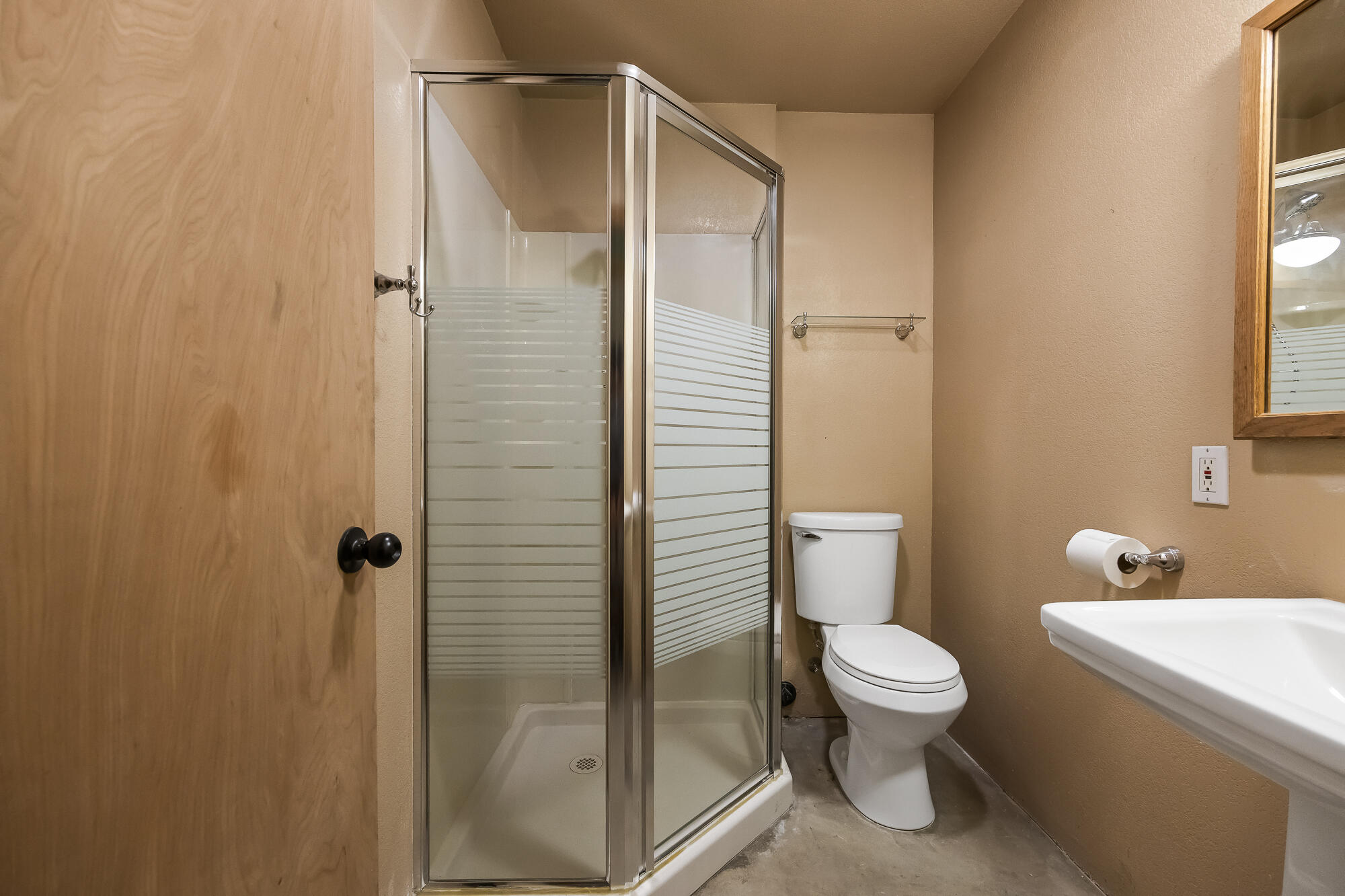 57072 Tamarack, Springville, CA 93265
