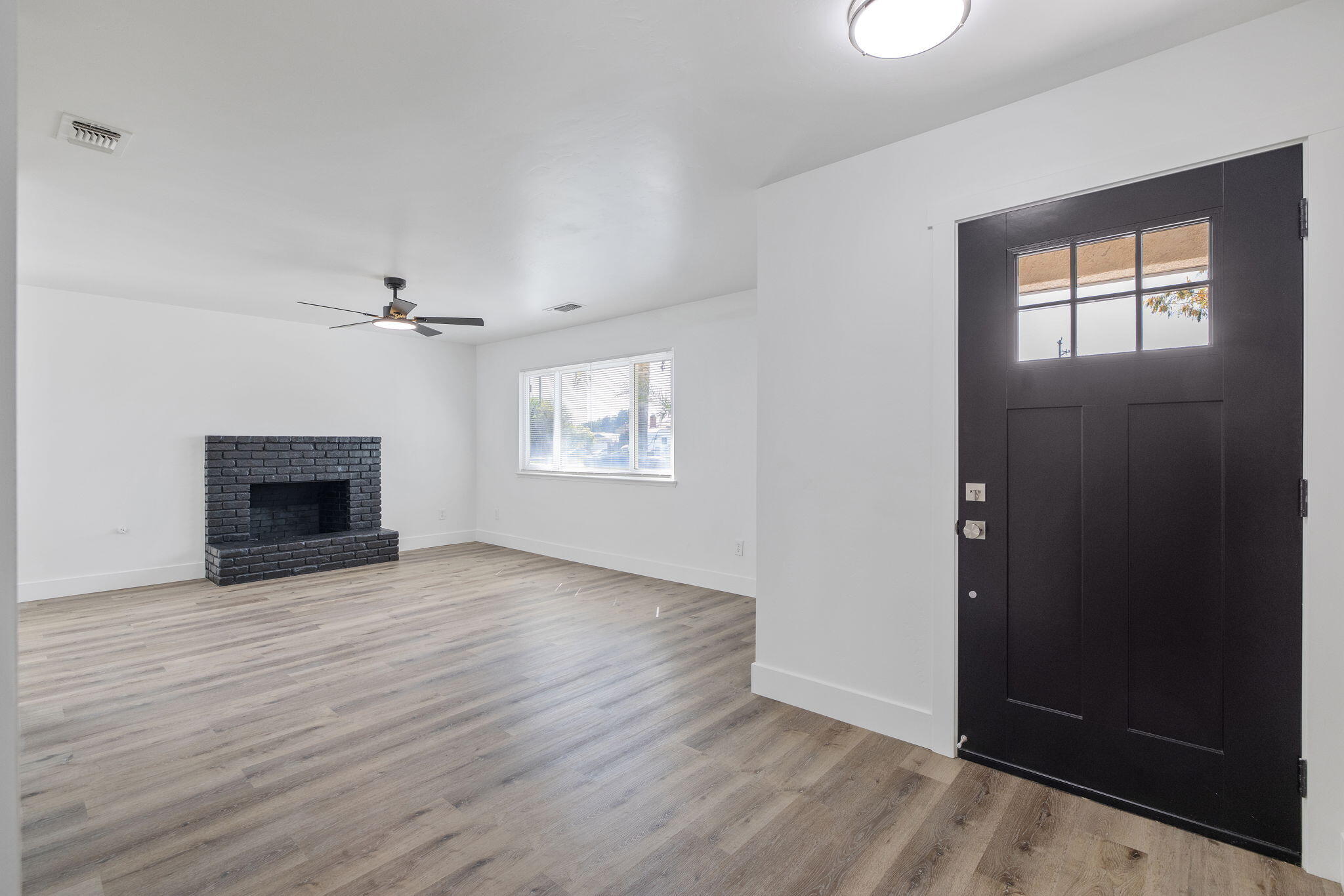 874 Linda Lee Cir, Lemoore, CA 93245