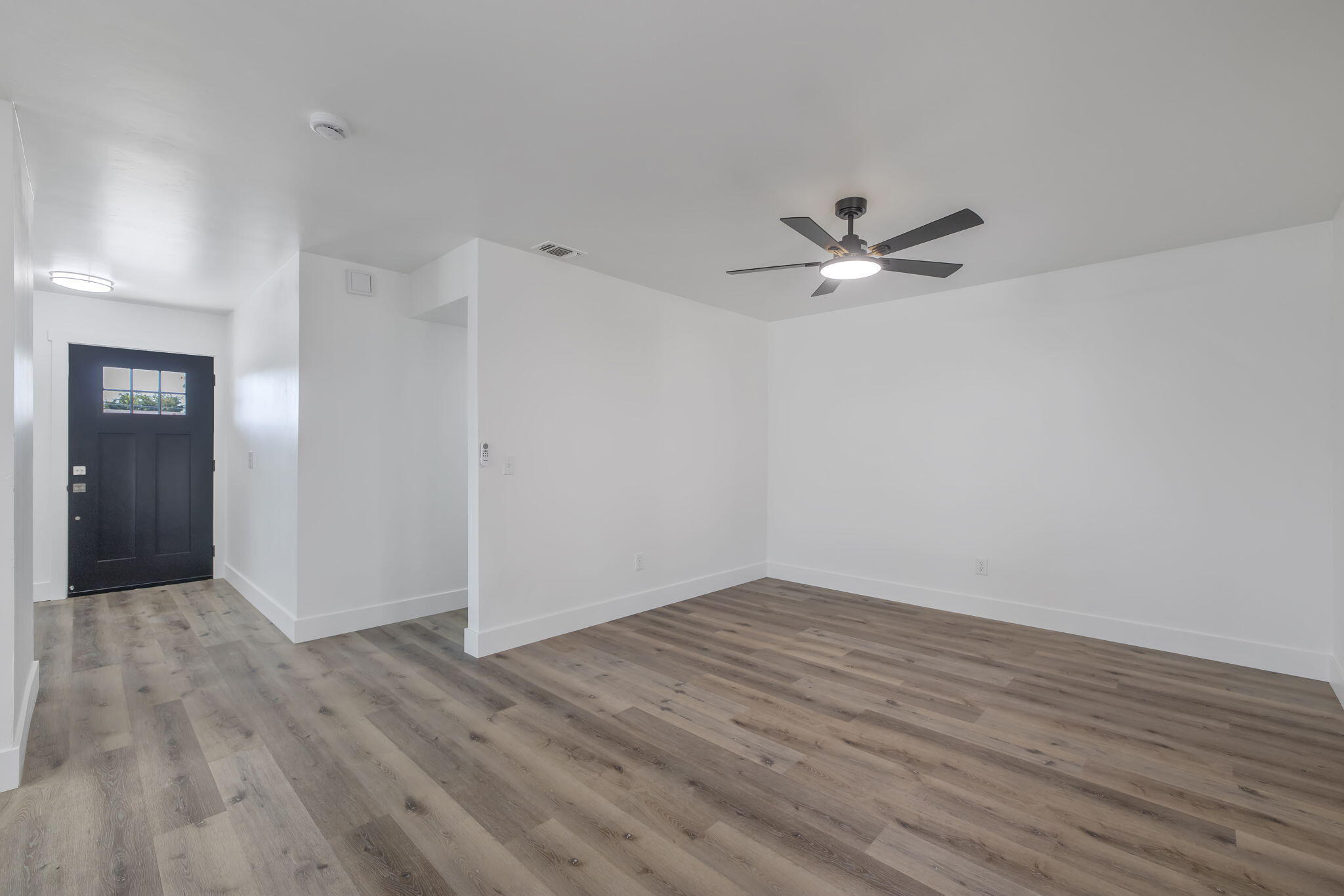 874 Linda Lee Cir, Lemoore, CA 93245