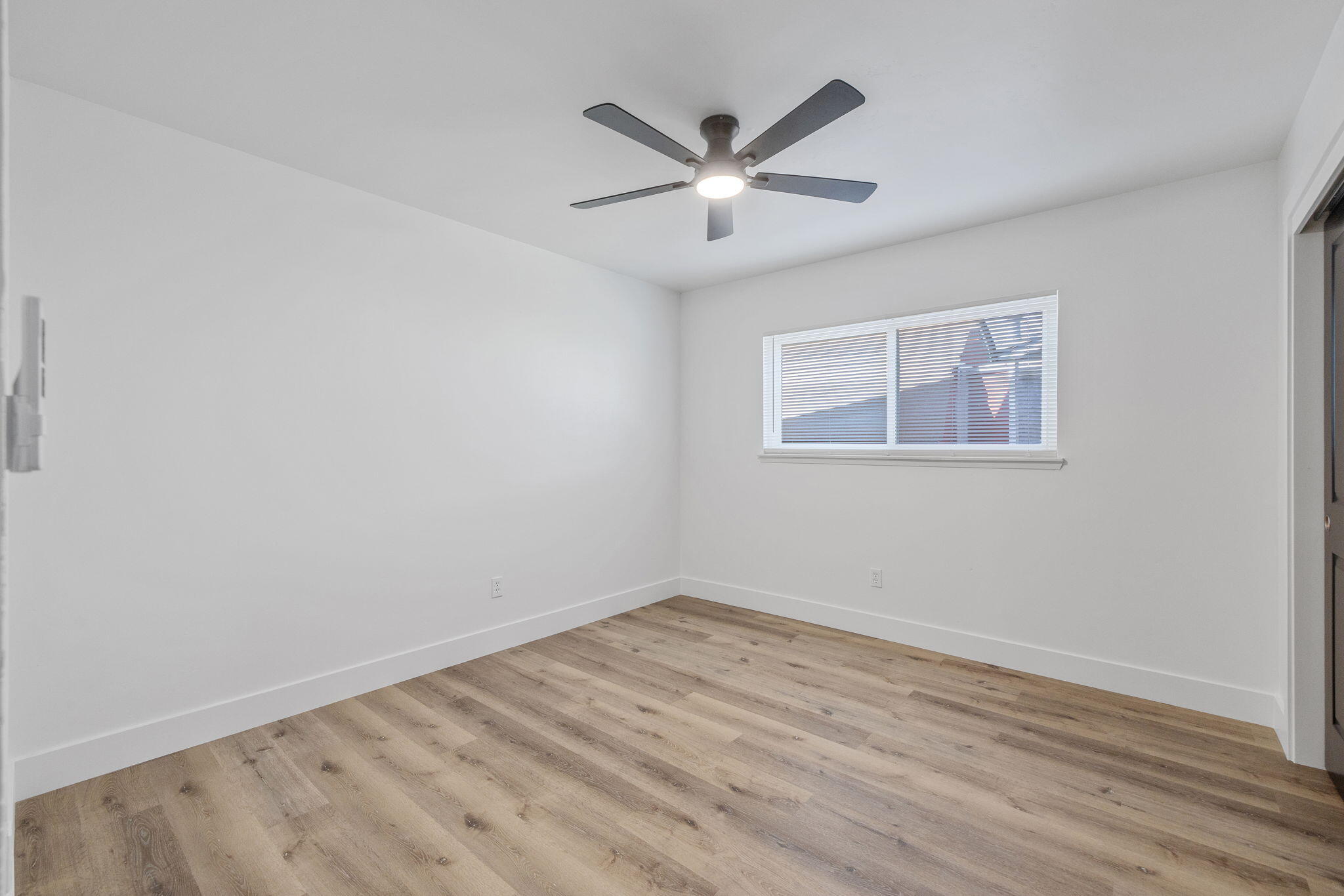 874 Linda Lee Cir, Lemoore, CA 93245