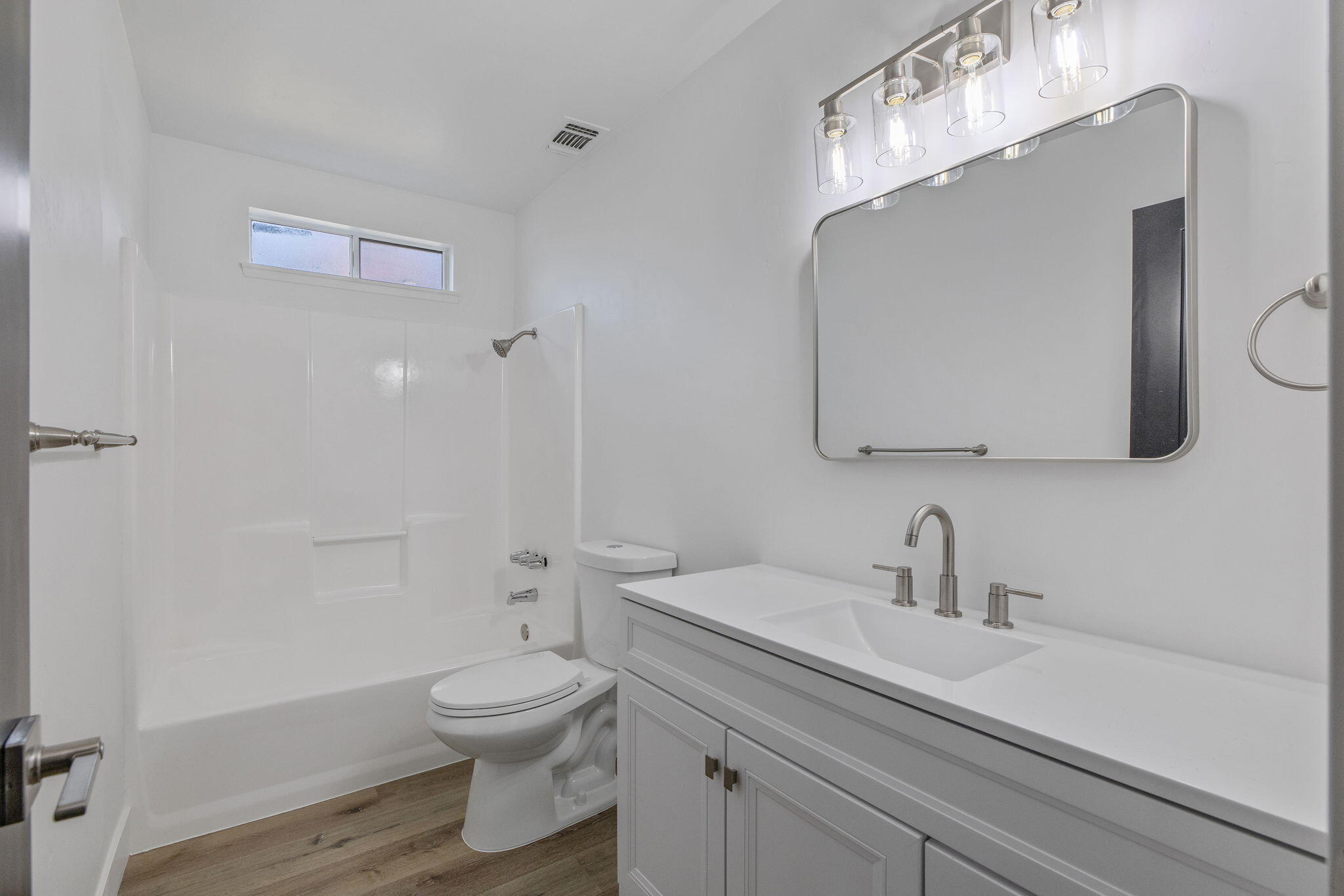 874 Linda Lee Cir, Lemoore, CA 93245