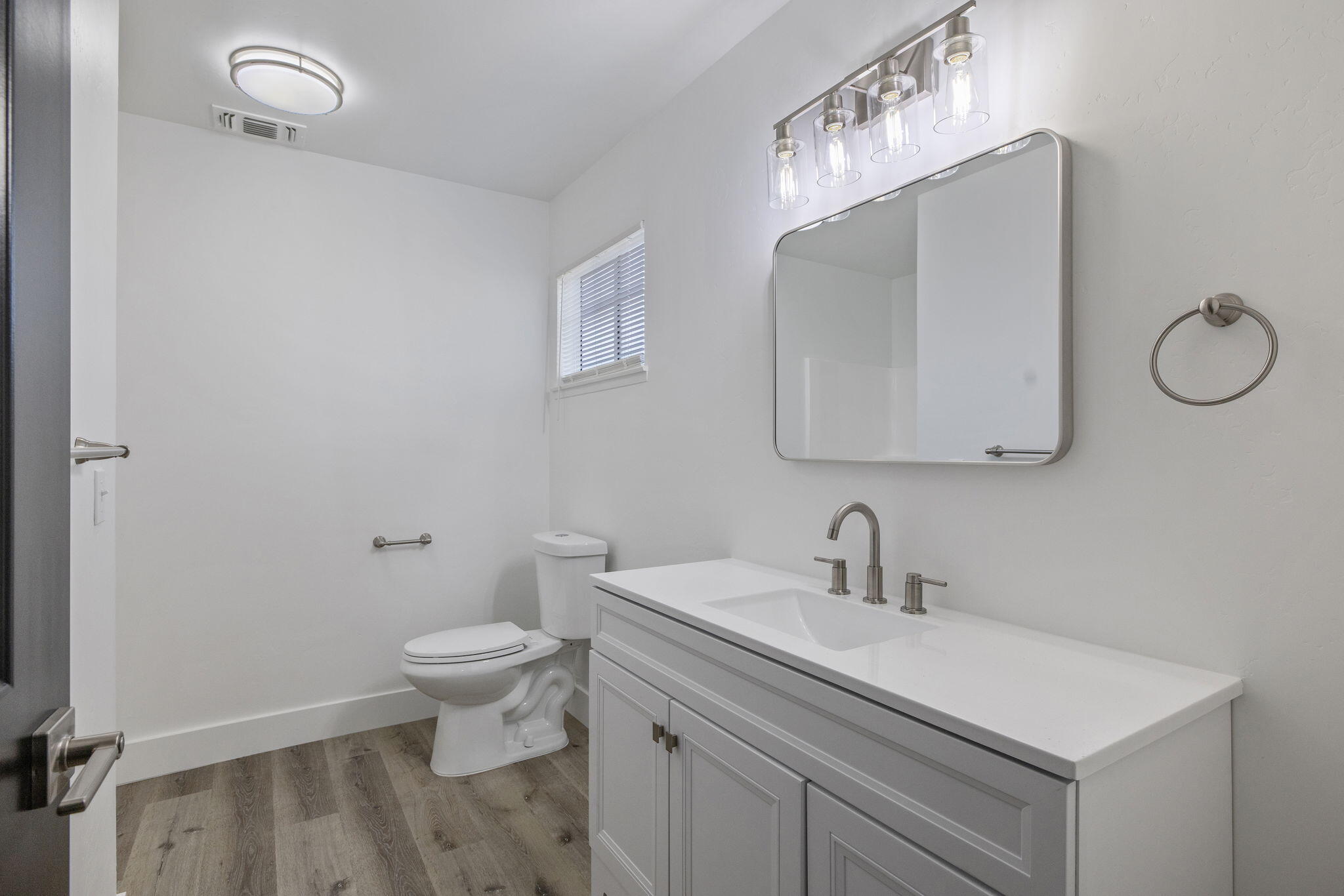 874 Linda Lee Cir, Lemoore, CA 93245