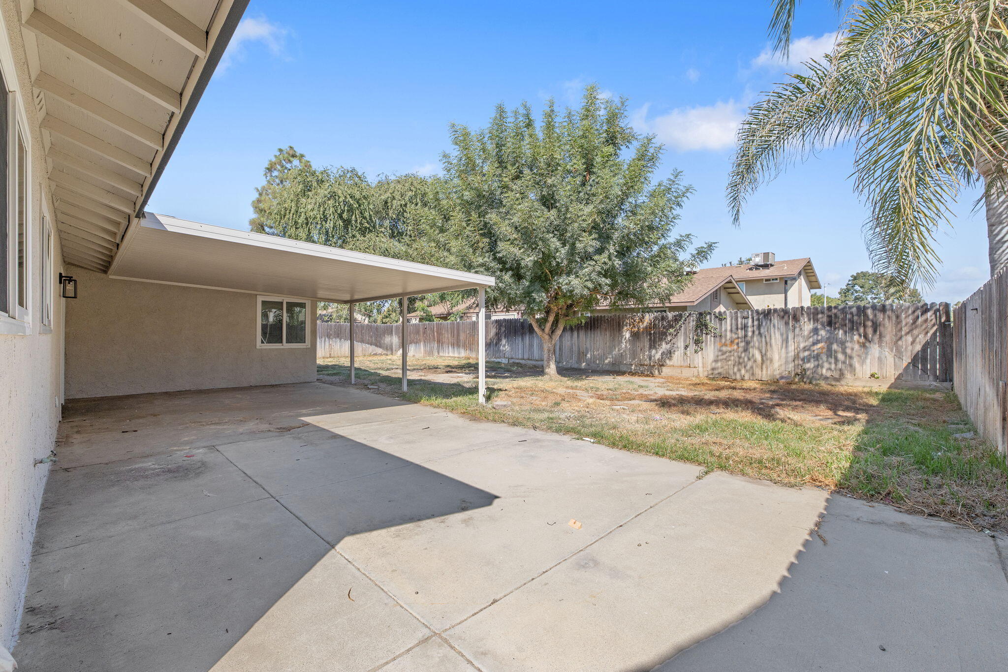 874 Linda Lee Cir, Lemoore, CA 93245