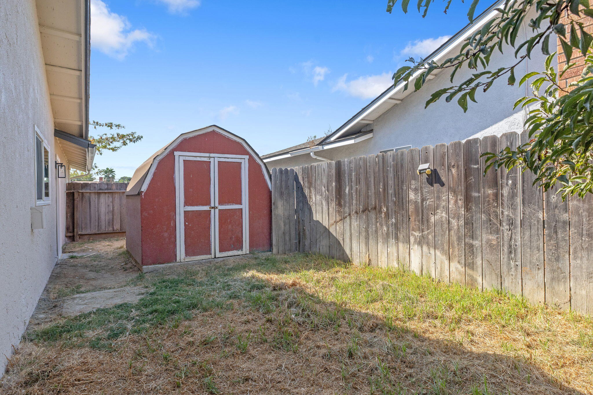 874 Linda Lee Cir, Lemoore, CA 93245