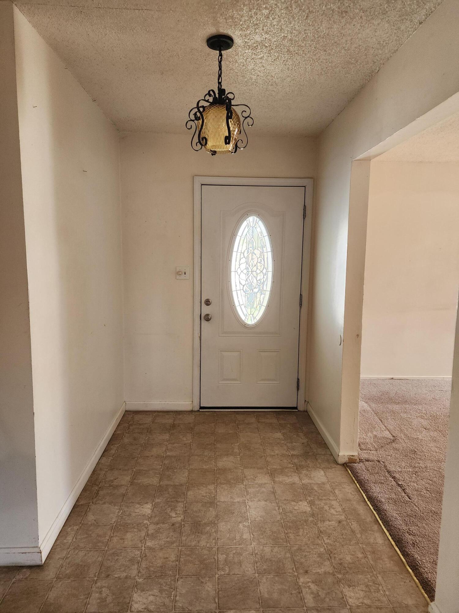 1124 Robin Ave, Hanford, CA 93230