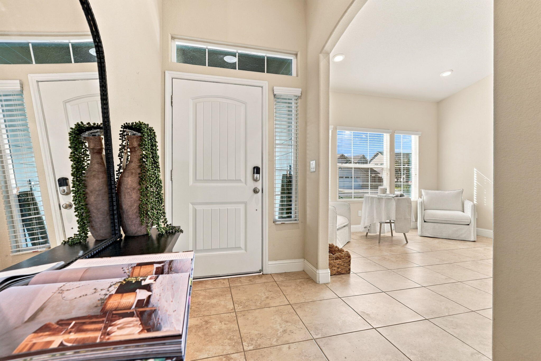 2548 N Chinowth St, Visalia, CA 93291