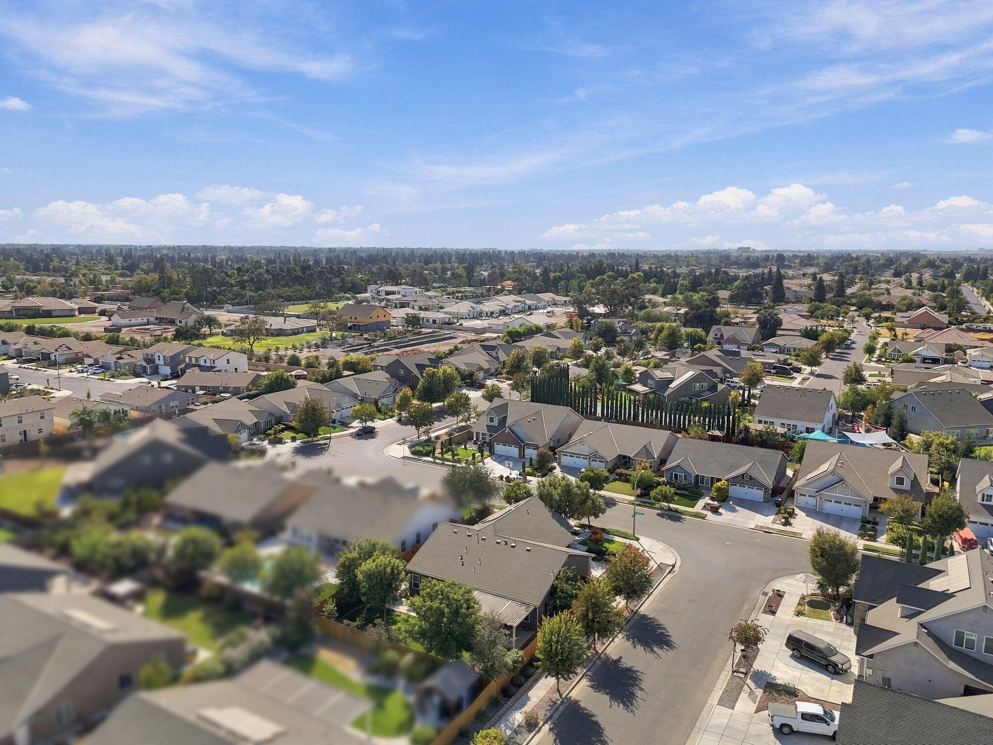 2548 N Chinowth St, Visalia, CA 93291