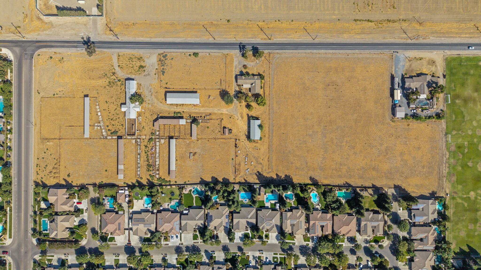 0 Se Corner Of Riggin And Roeben, Visalia, CA 93291