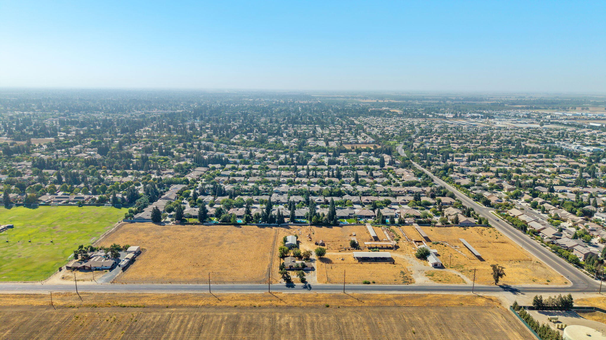 0 Se Corner Of Riggin And Roeben, Visalia, CA 93291