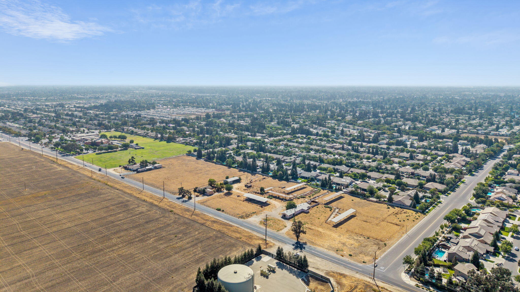0 Se Corner Of Riggin And Roeben, Visalia, CA 93291