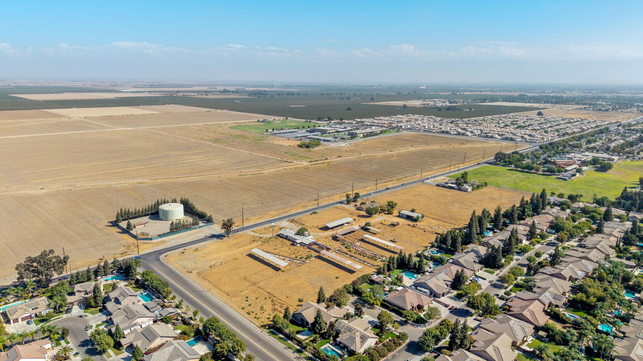 0 Se Corner Of Riggin And Roeben, Visalia, CA 93291