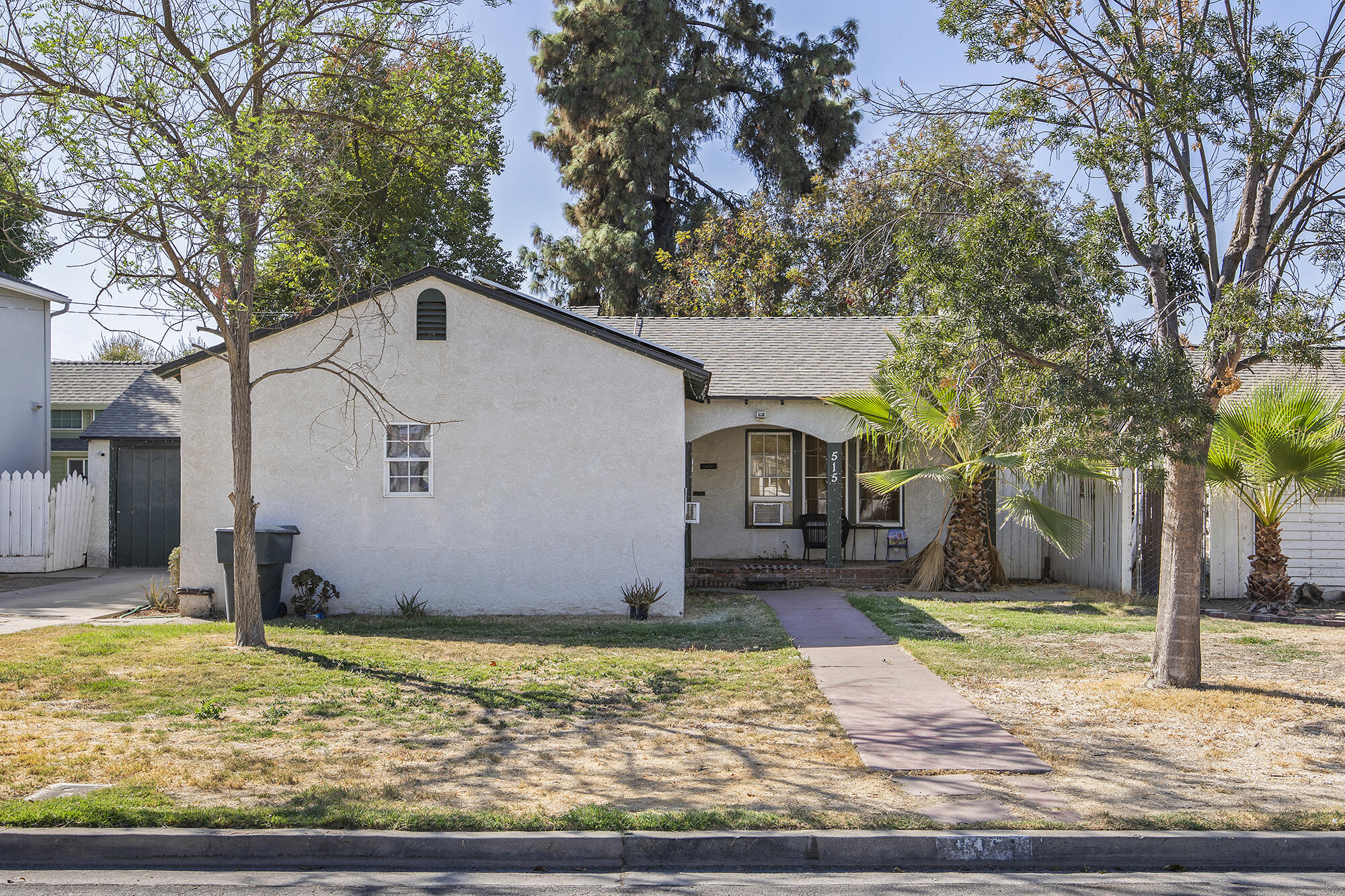 515 Neville St, Hanford, CA 93230