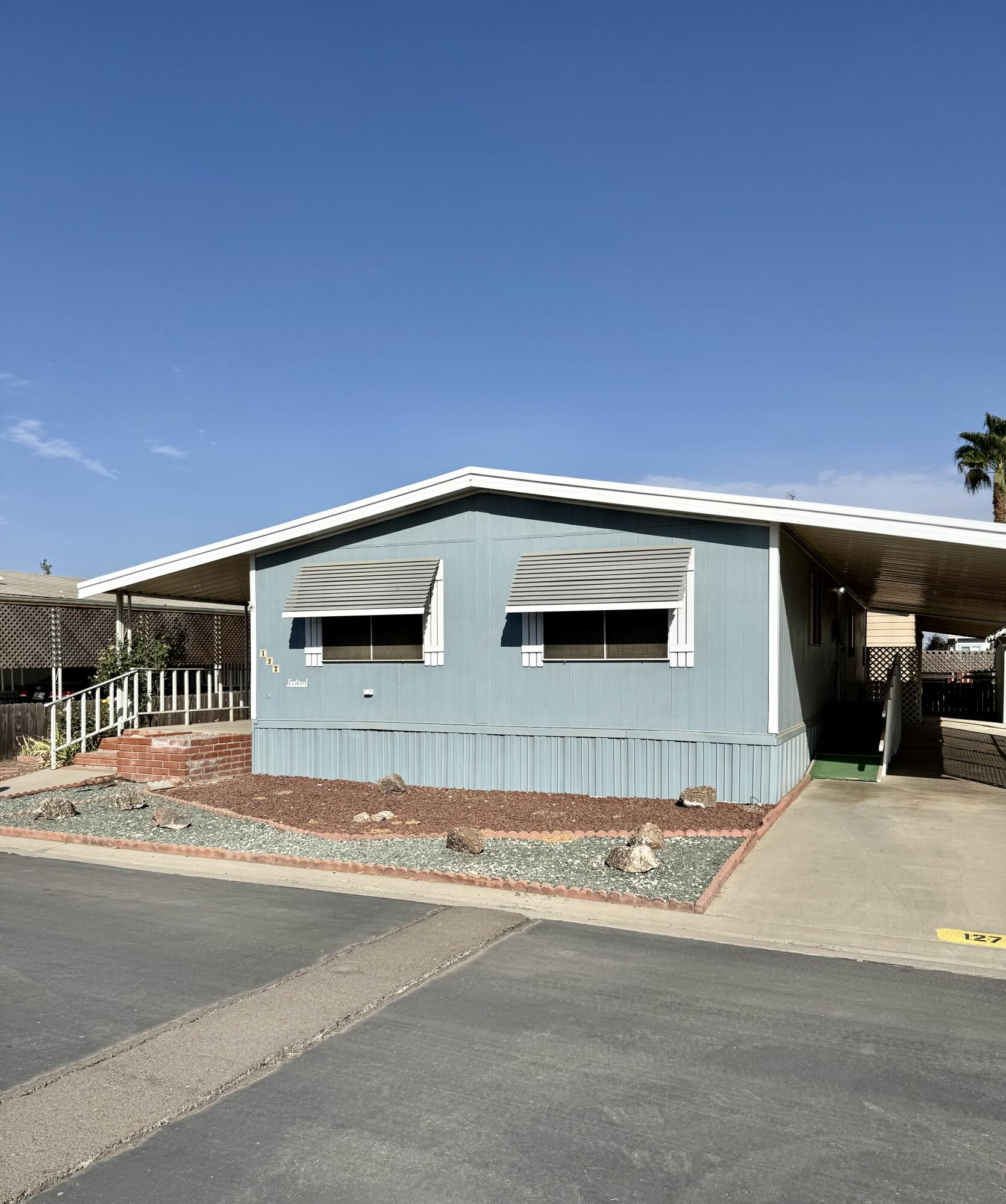2627 W Midvalley Ave #127, Visalia, CA 93277