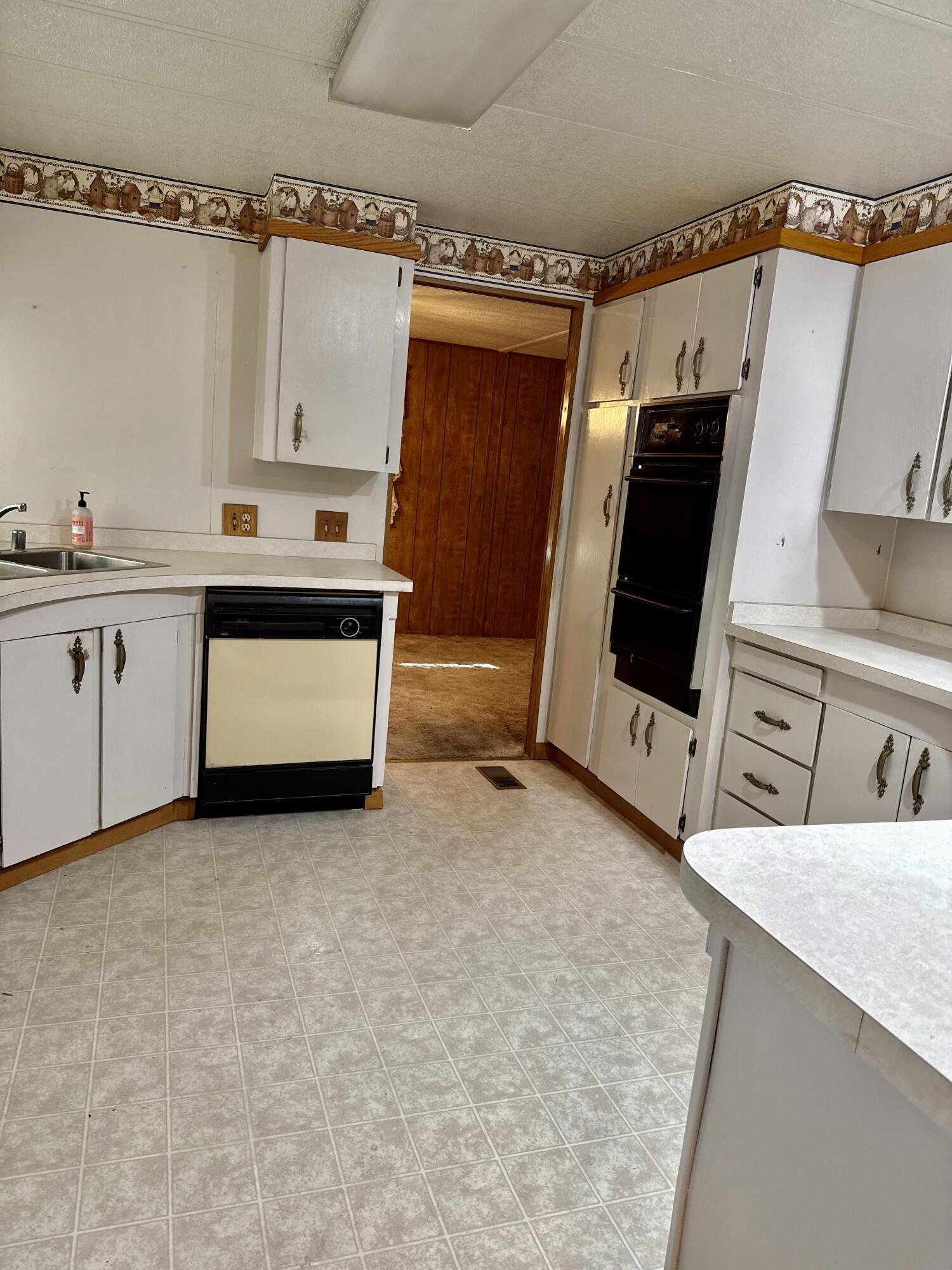 2627 W Midvalley Ave #127, Visalia, CA 93277