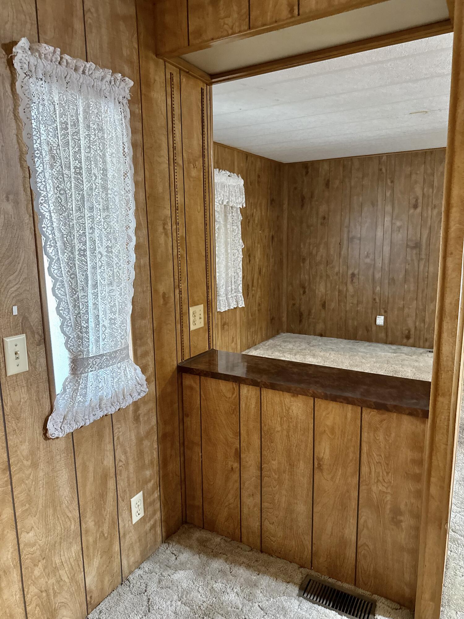 2627 W Midvalley Ave #127, Visalia, CA 93277
