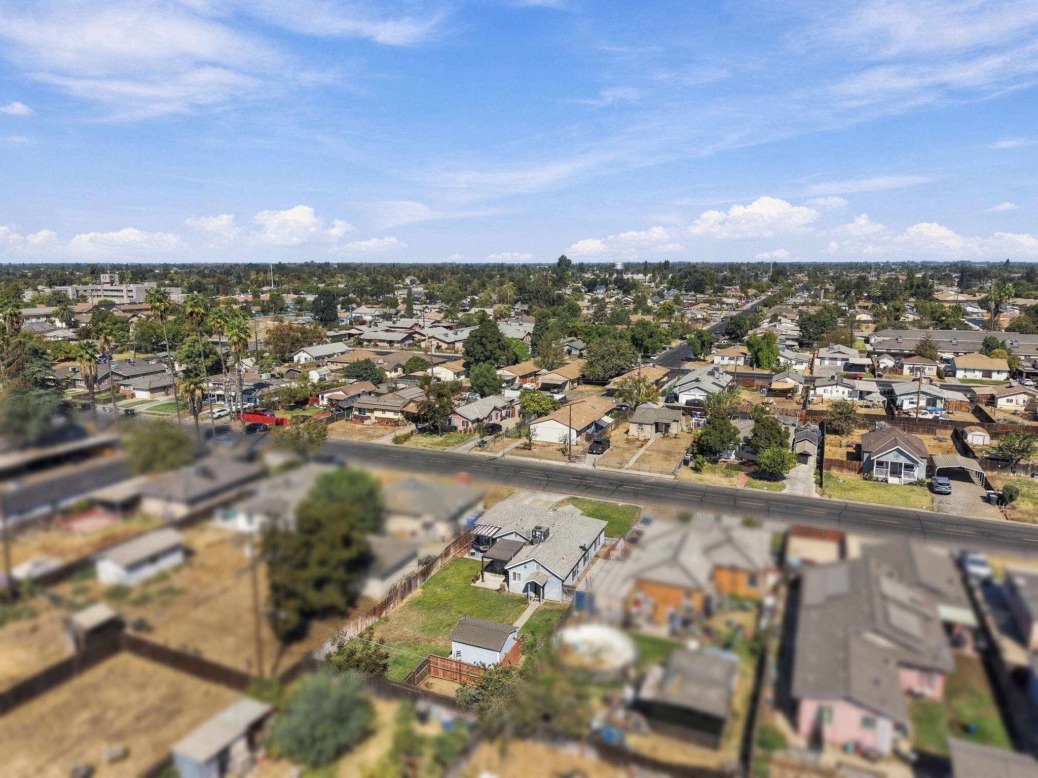 403 E Elm St, Hanford, CA 93230