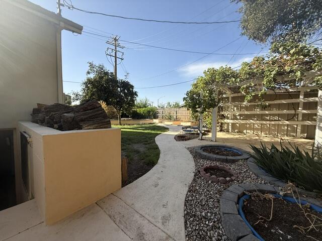 1234 S Demaree St, Visalia, CA 93277