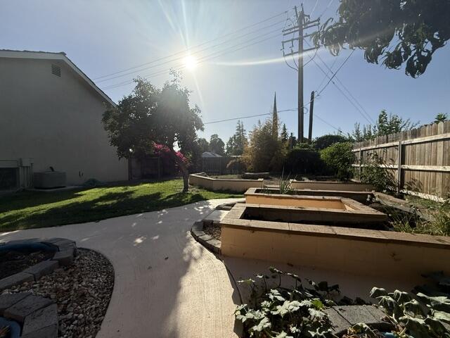1234 S Demaree St, Visalia, CA 93277