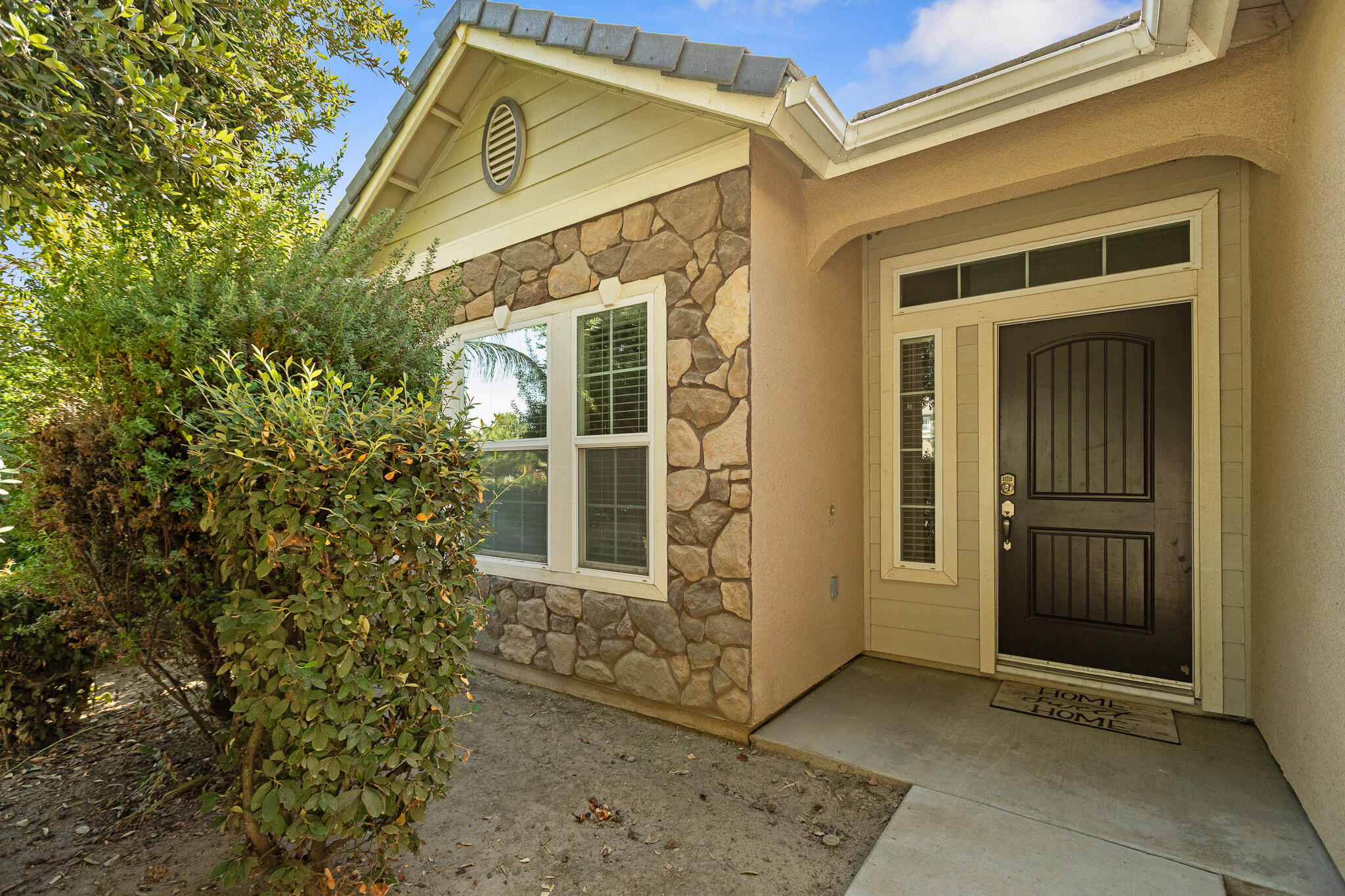 4039 W Buena Vista Ave, Visalia, CA 93291