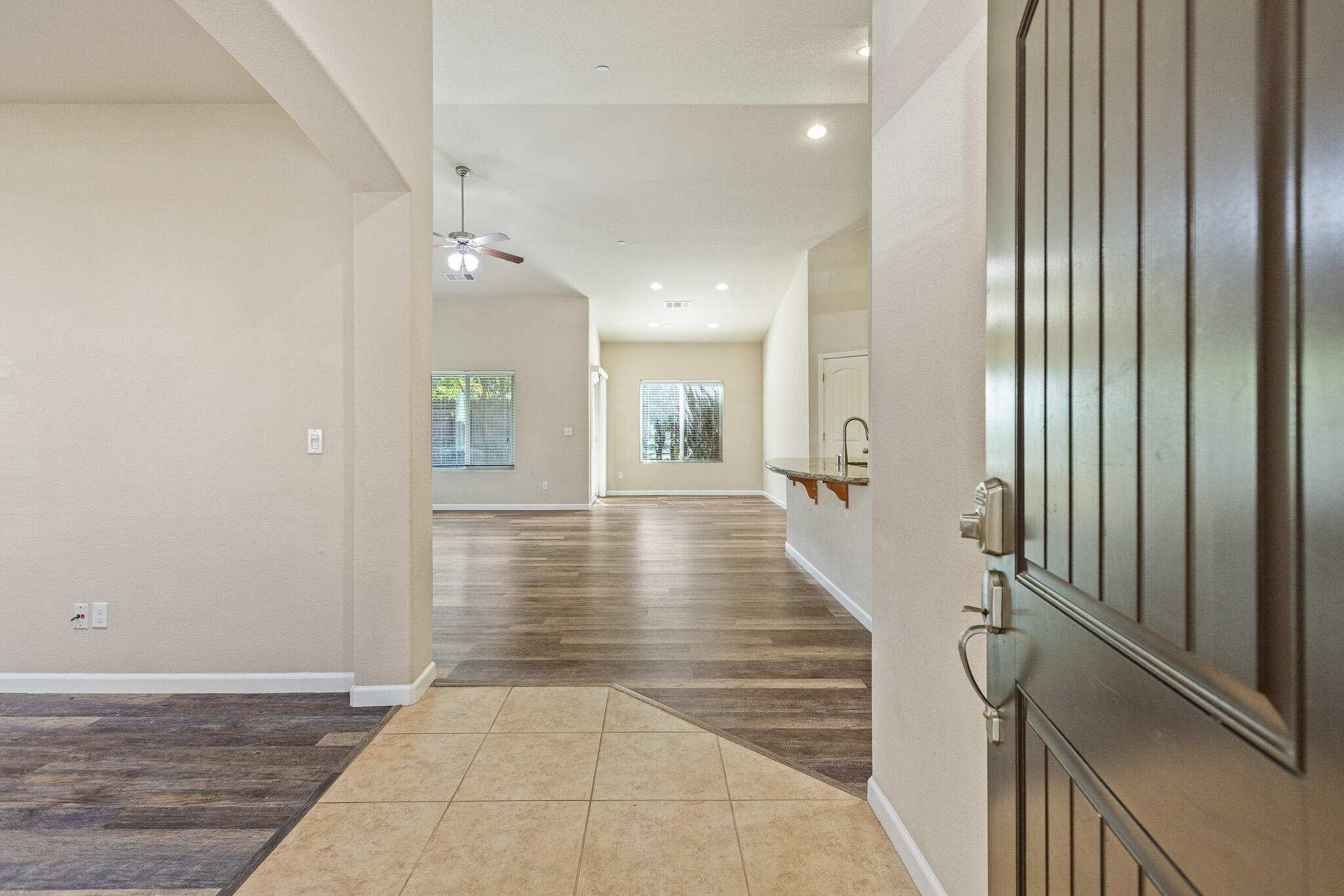 4039 W Buena Vista Ave, Visalia, CA 93291