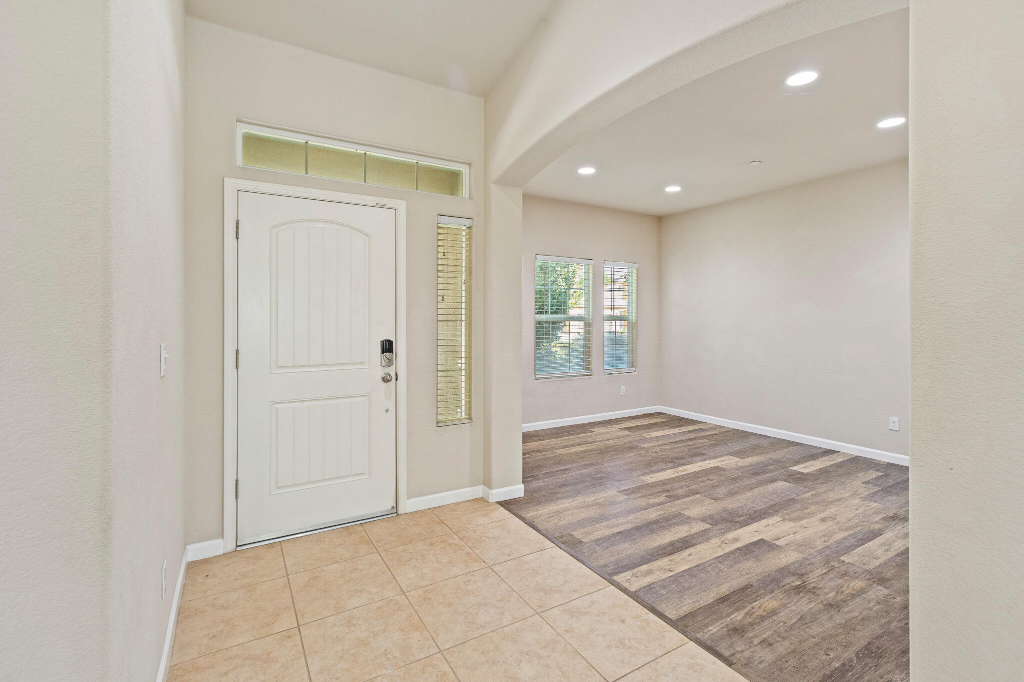 4039 W Buena Vista Ave, Visalia, CA 93291