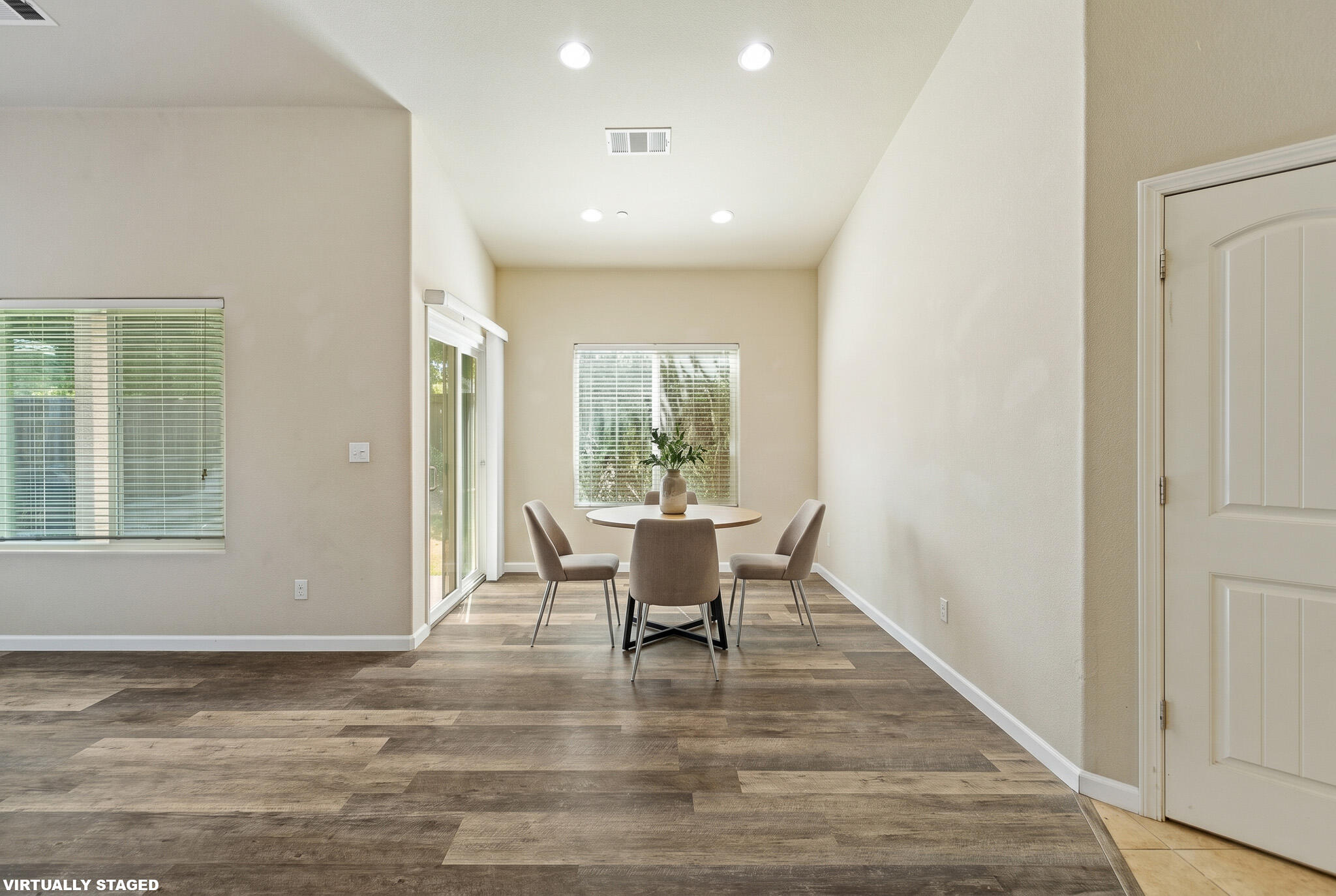 4039 W Buena Vista Ave, Visalia, CA 93291