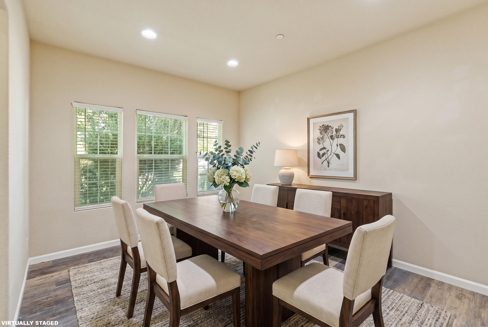 4039 W Buena Vista Ave, Visalia, CA 93291
